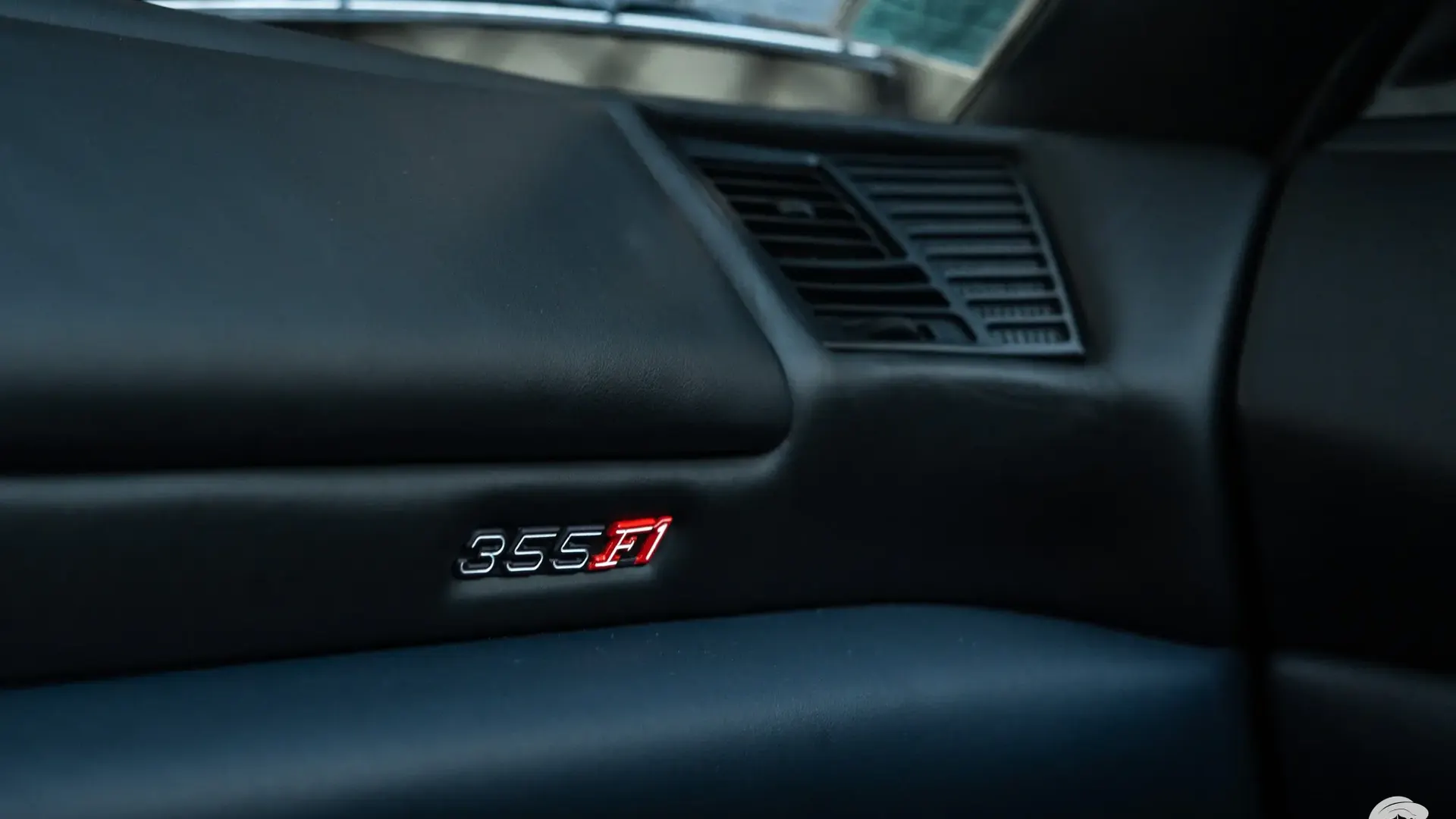 Ferrari F355 — photo 22