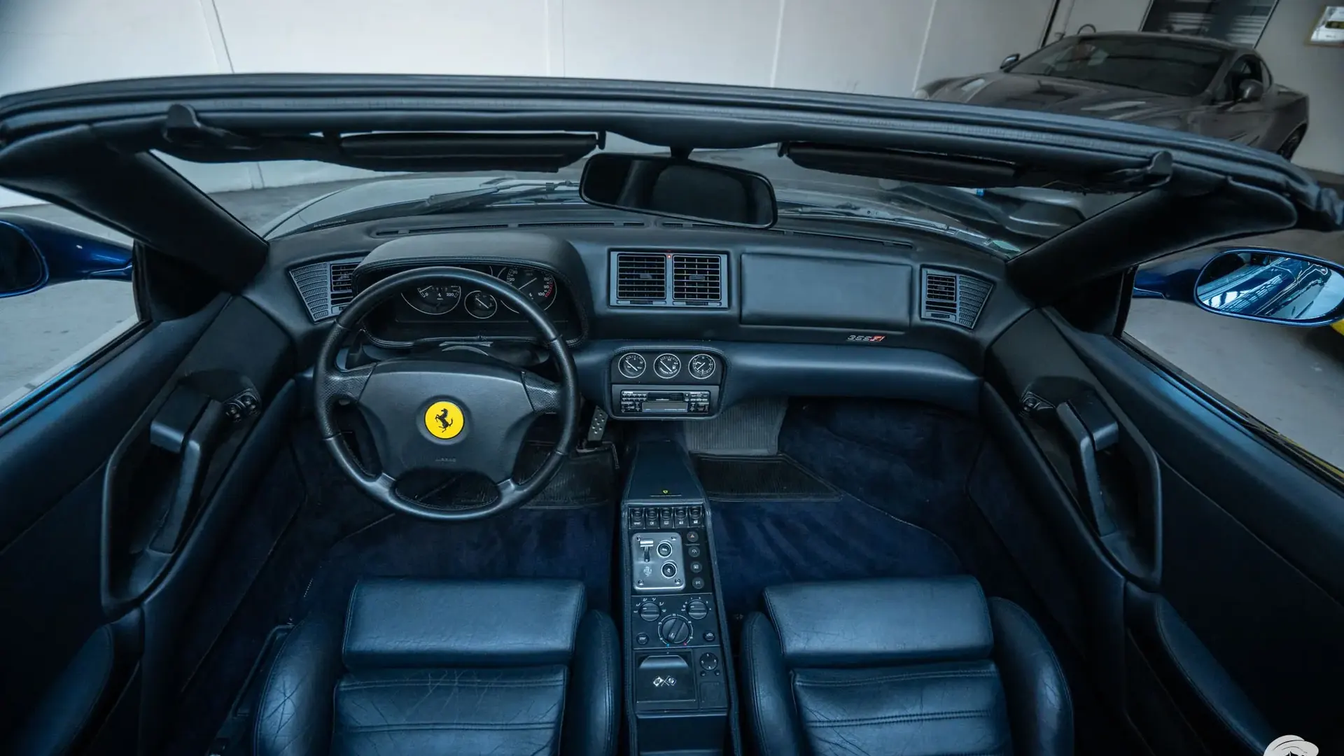 Ferrari F355 — photo 10