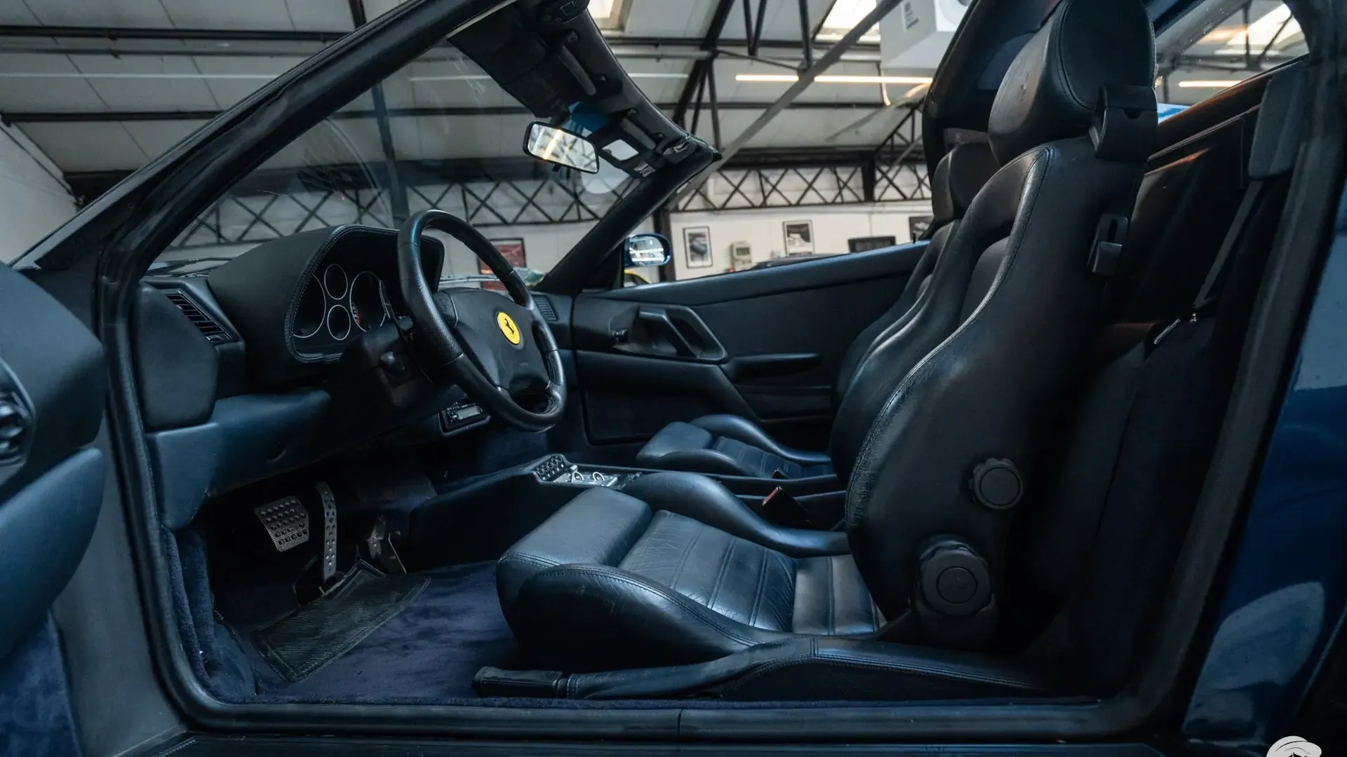 Ferrari F355 — photo 13