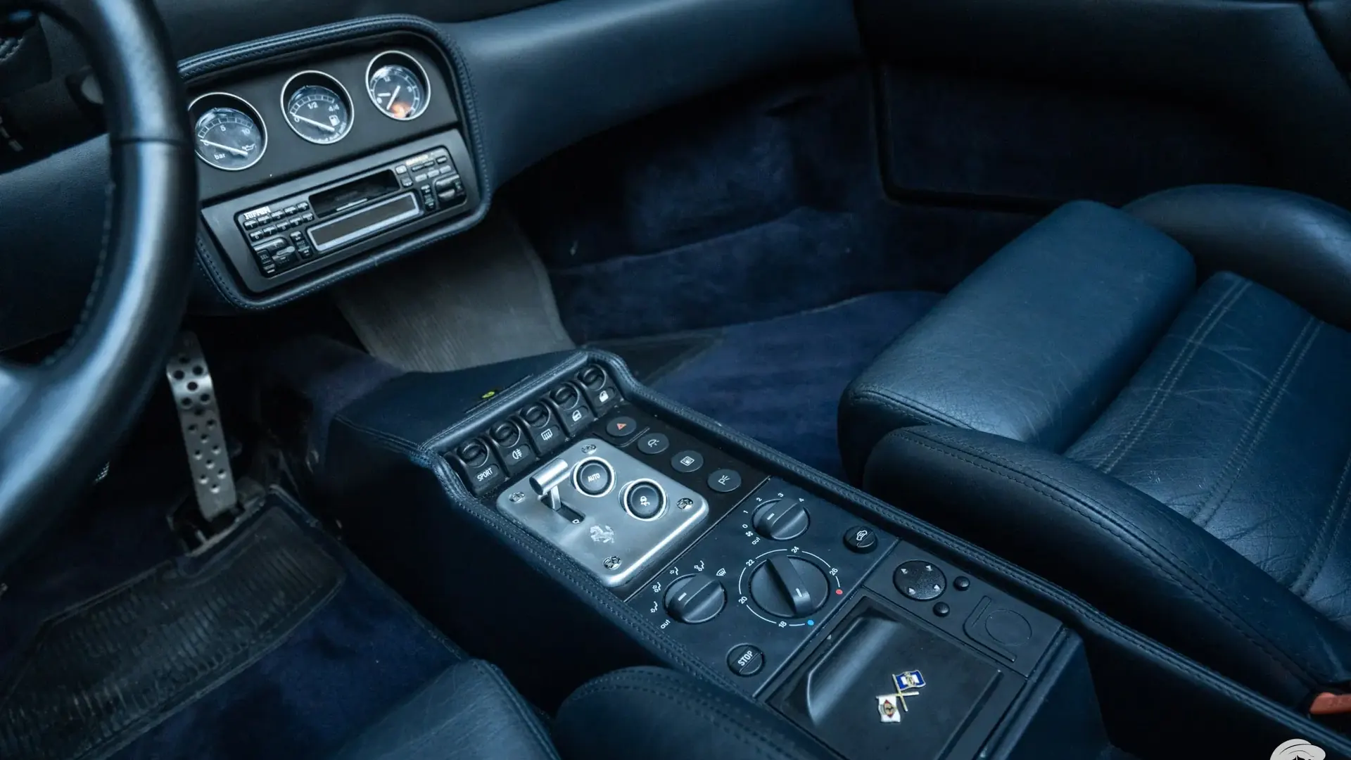 Ferrari F355 — photo 25