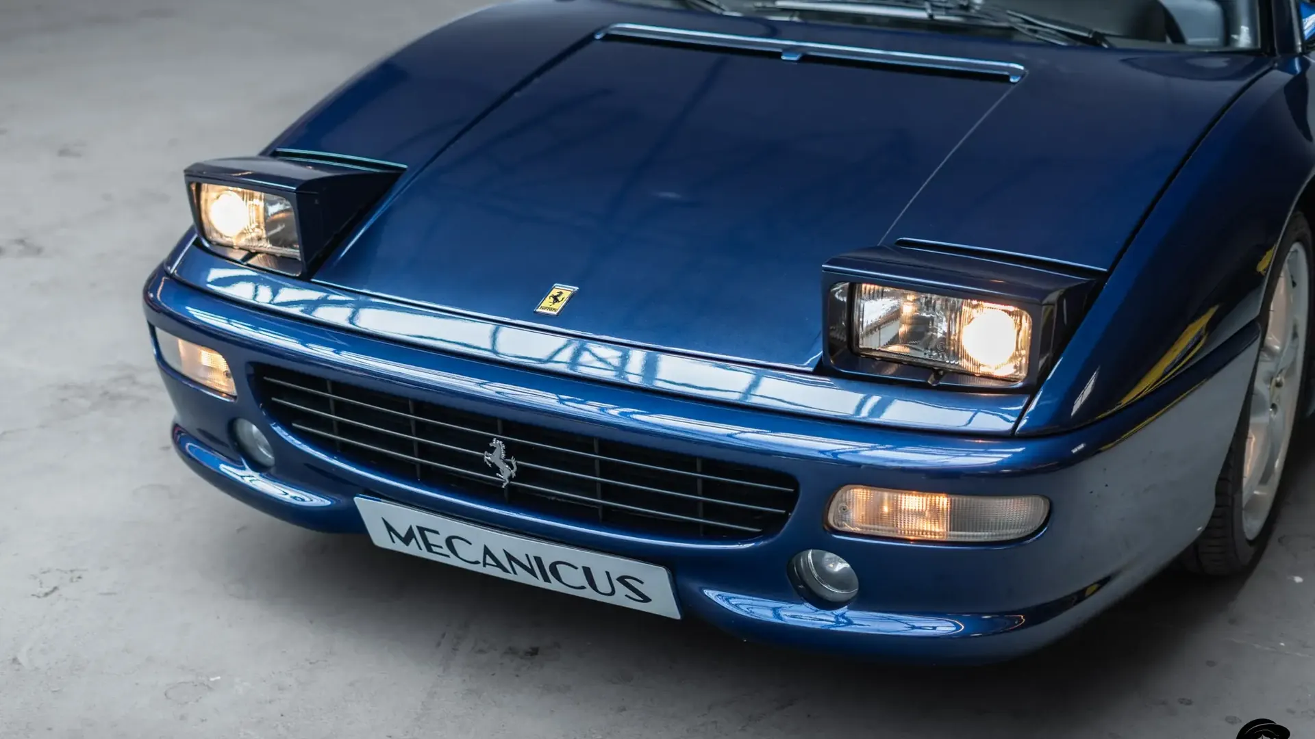 Ferrari F355 — photo 38
