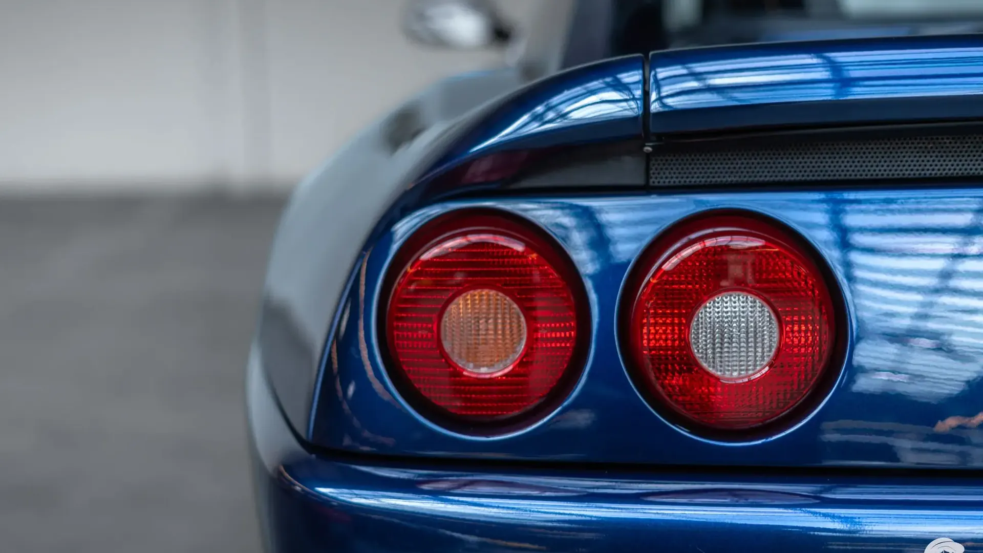 Ferrari F355 — photo 48