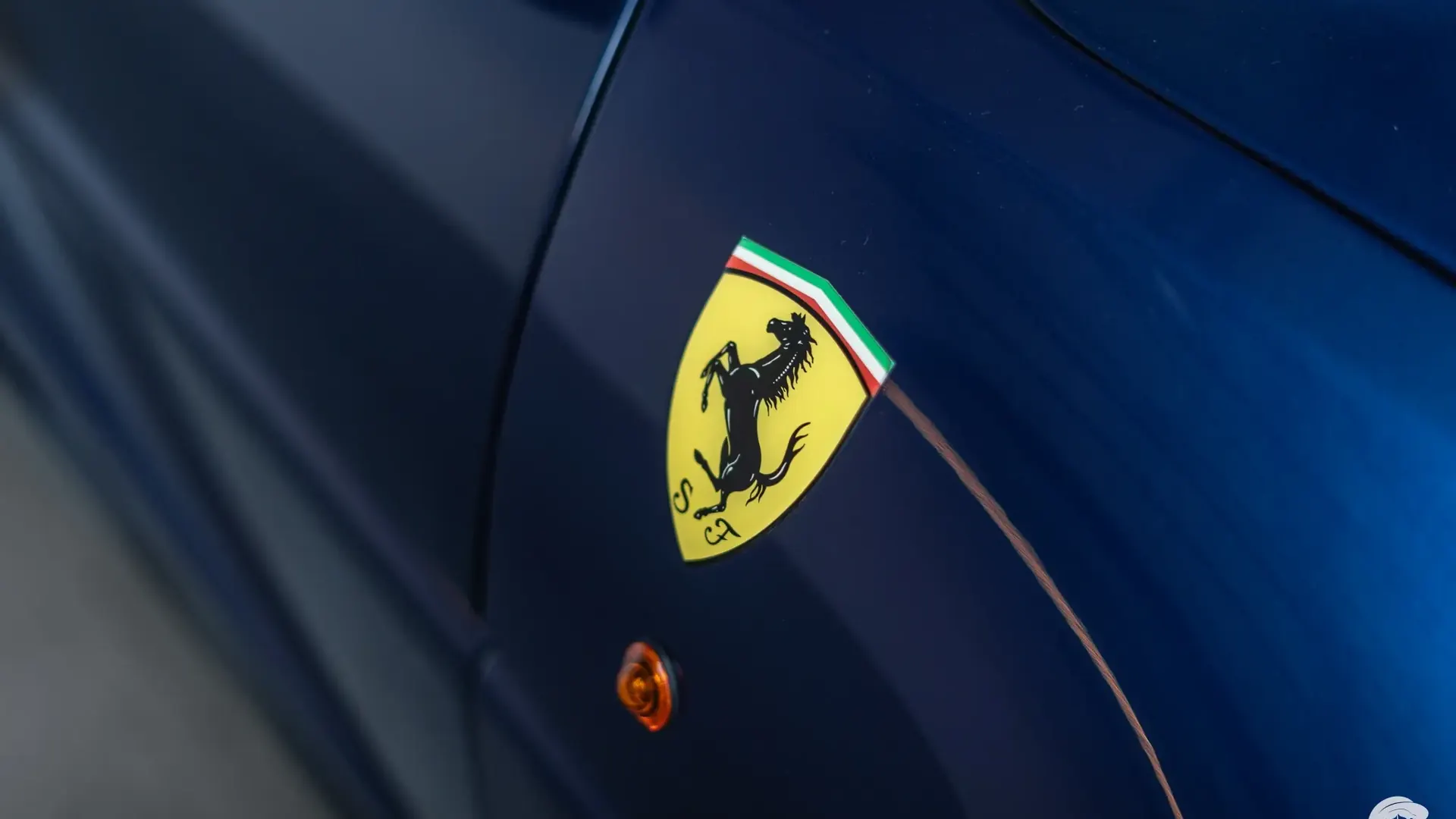 Ferrari F355 — photo 34