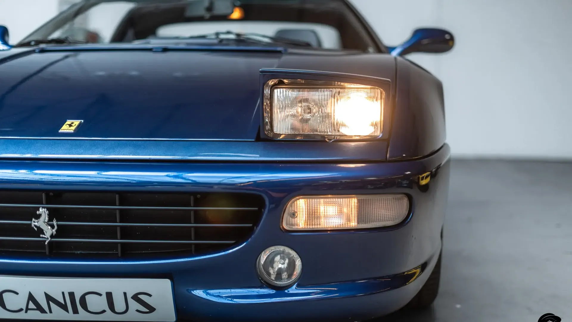 Ferrari F355 — photo 36