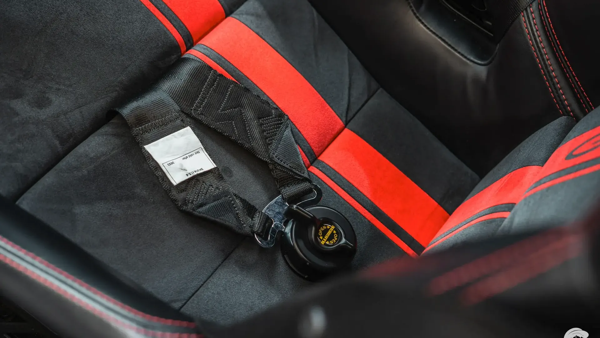 Porsche 911 — photo 20