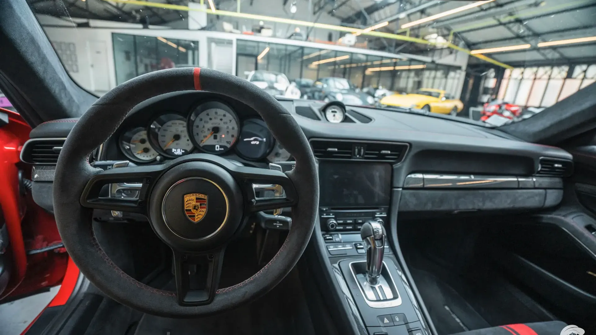 Porsche 911 — photo 10
