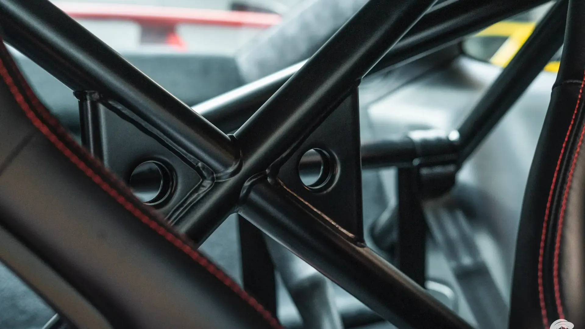 Porsche 911 — photo 32