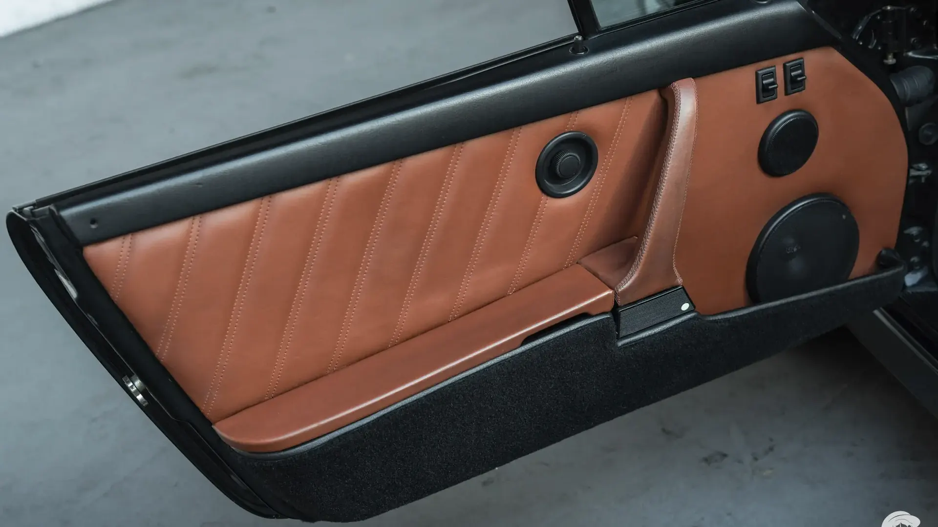Porsche 911 — photo 31