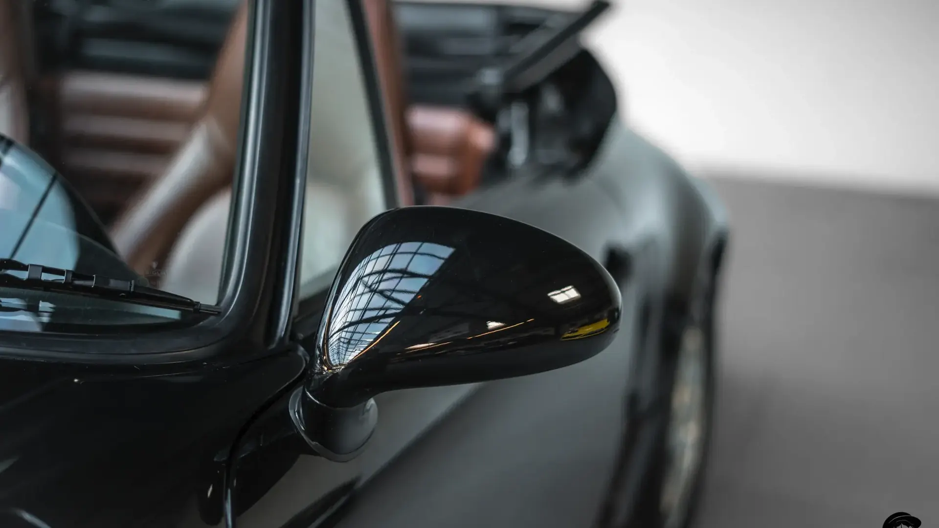 Porsche 911 — photo 36