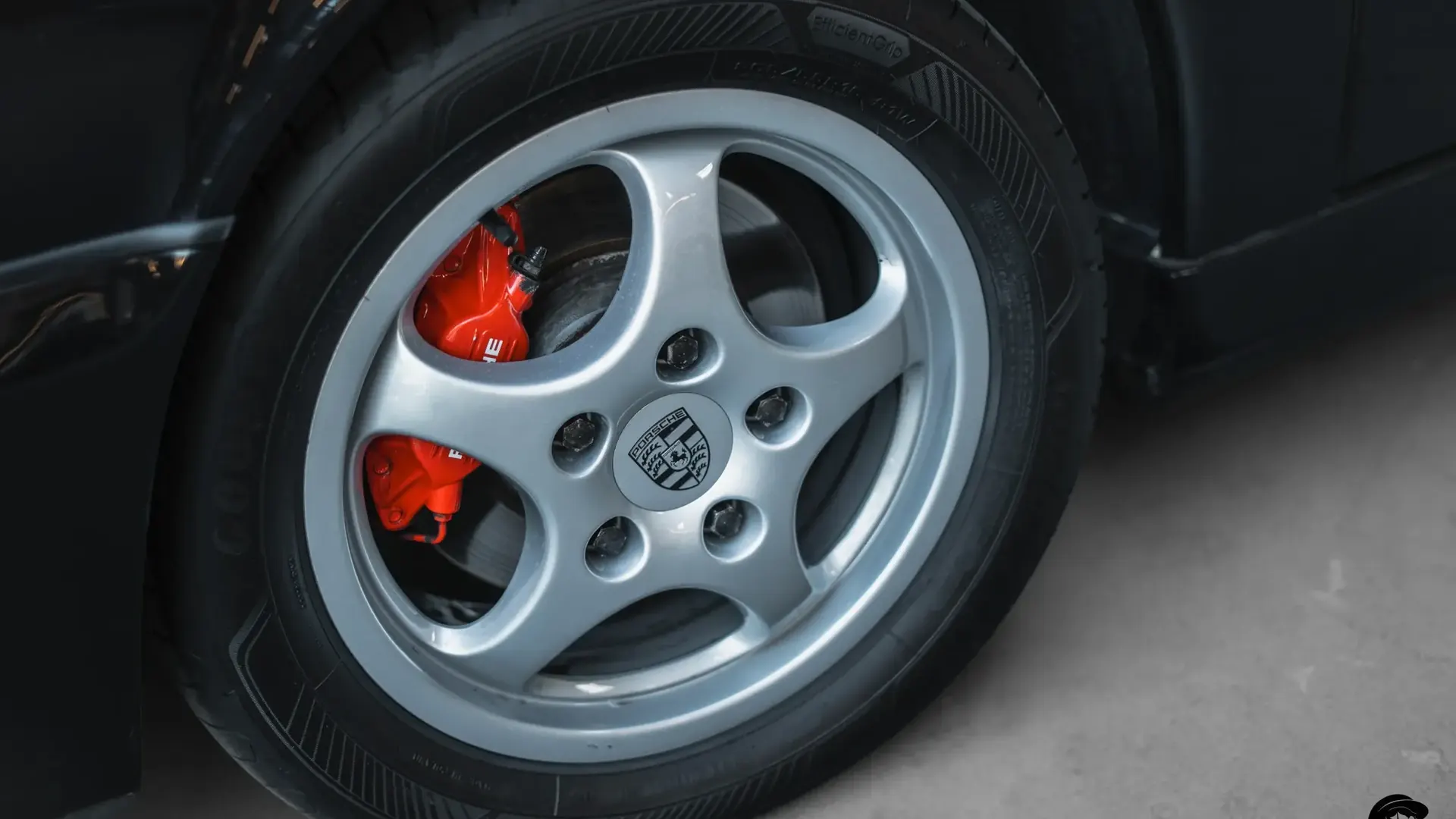 Porsche 911 — photo 34
