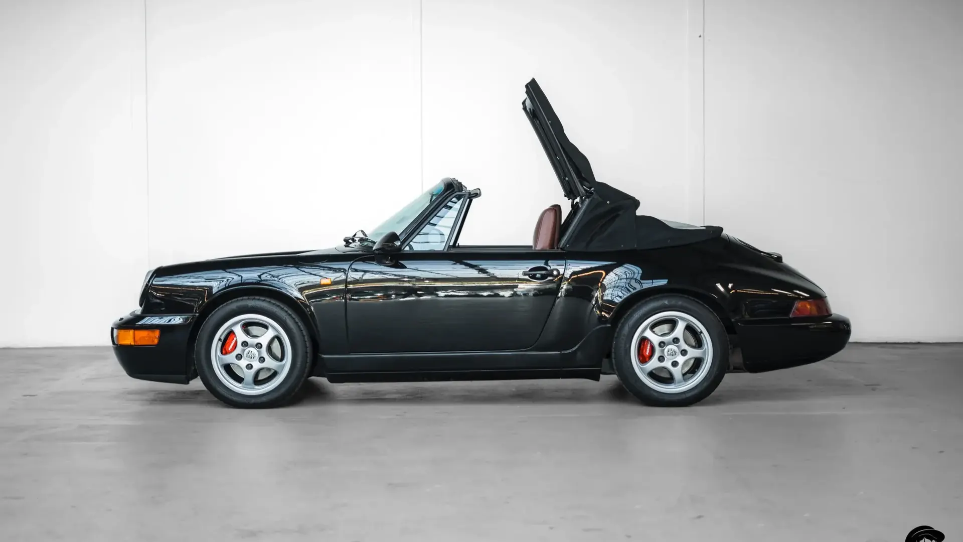 Porsche 911 — photo 6