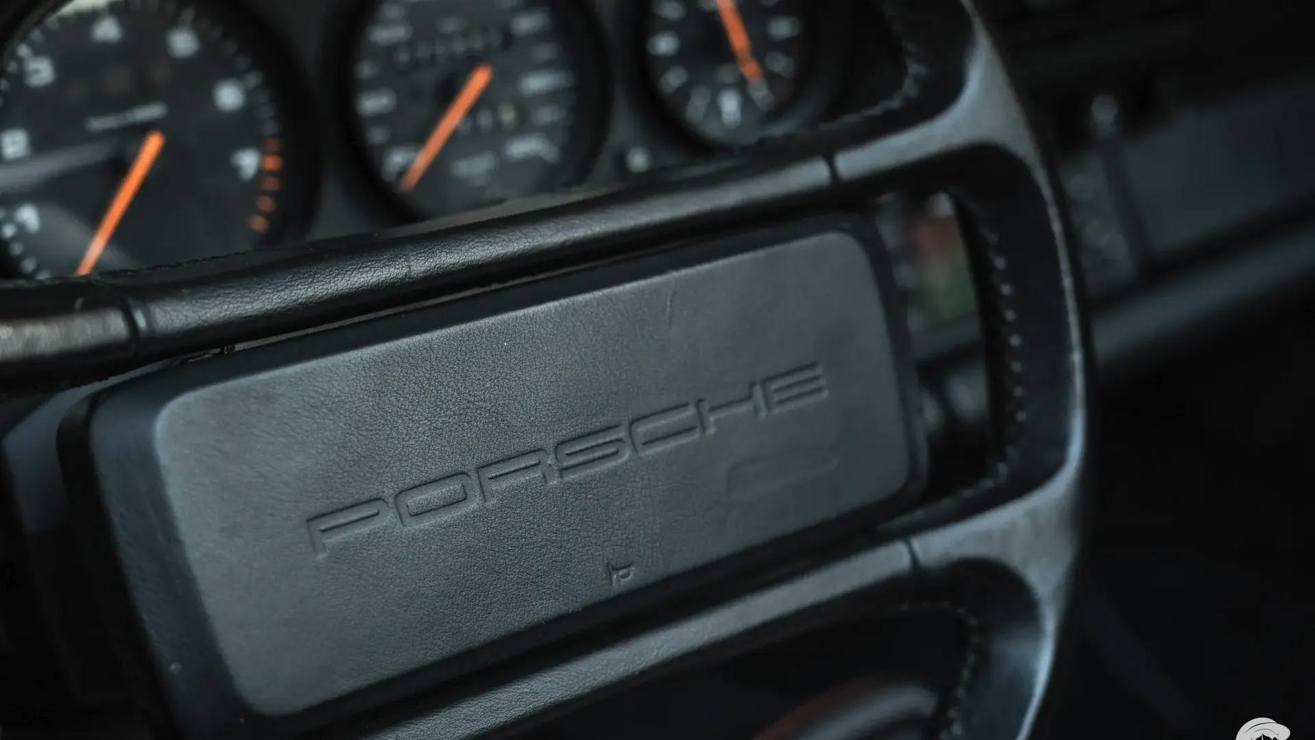 Porsche 911 — photo 20