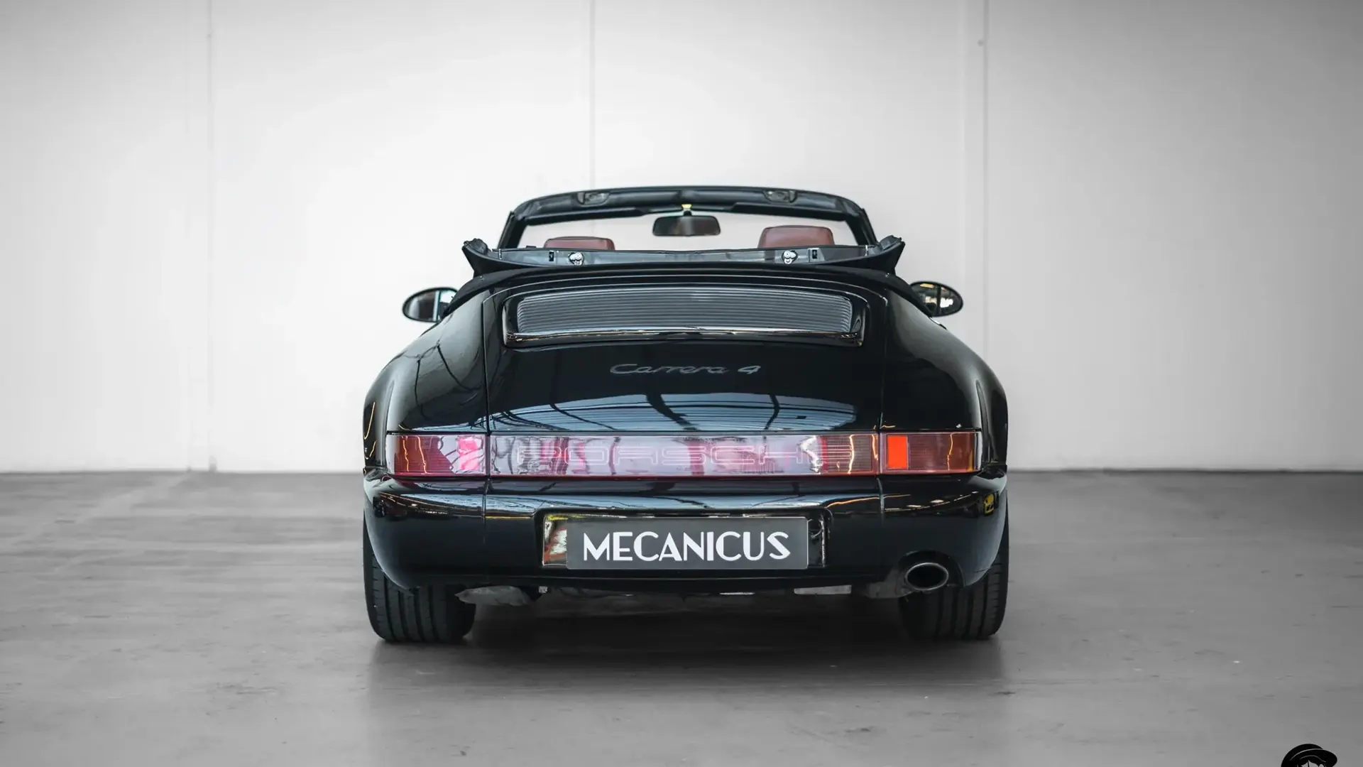 Porsche 911 — photo 4