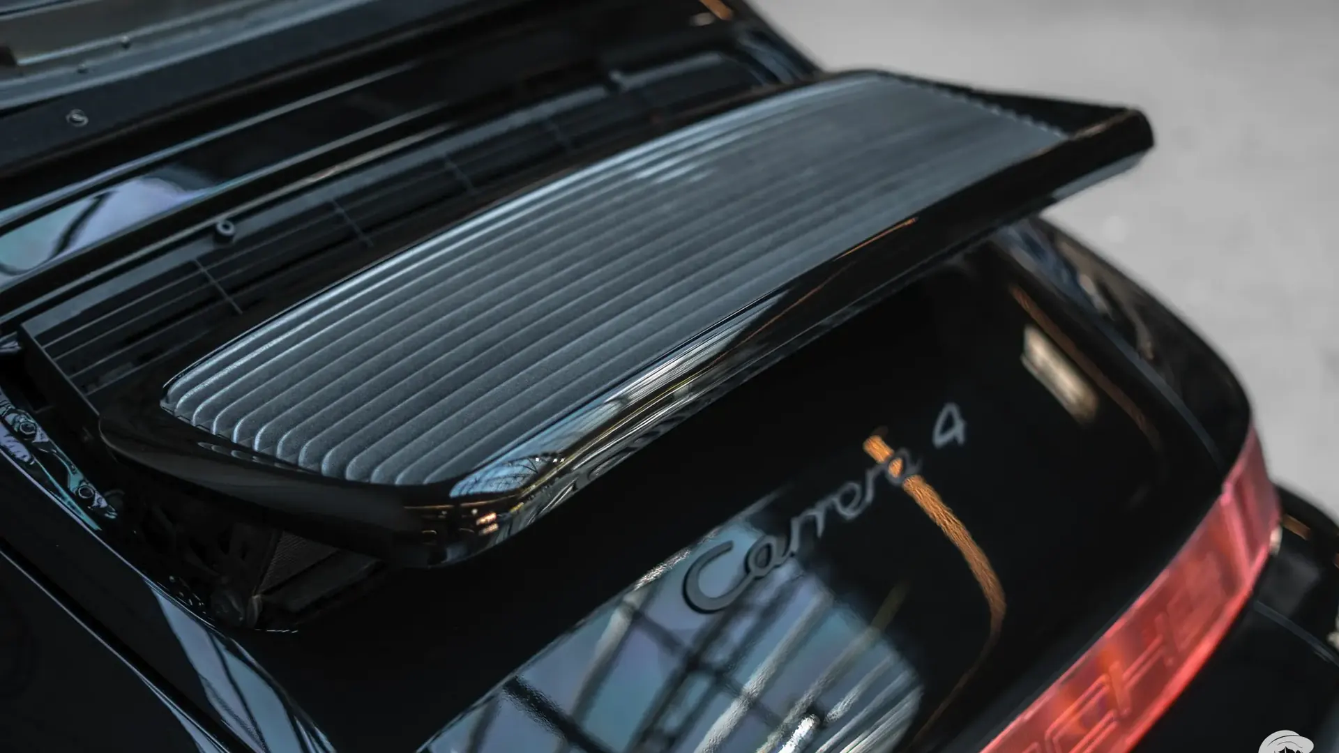 Porsche 911 — photo 40