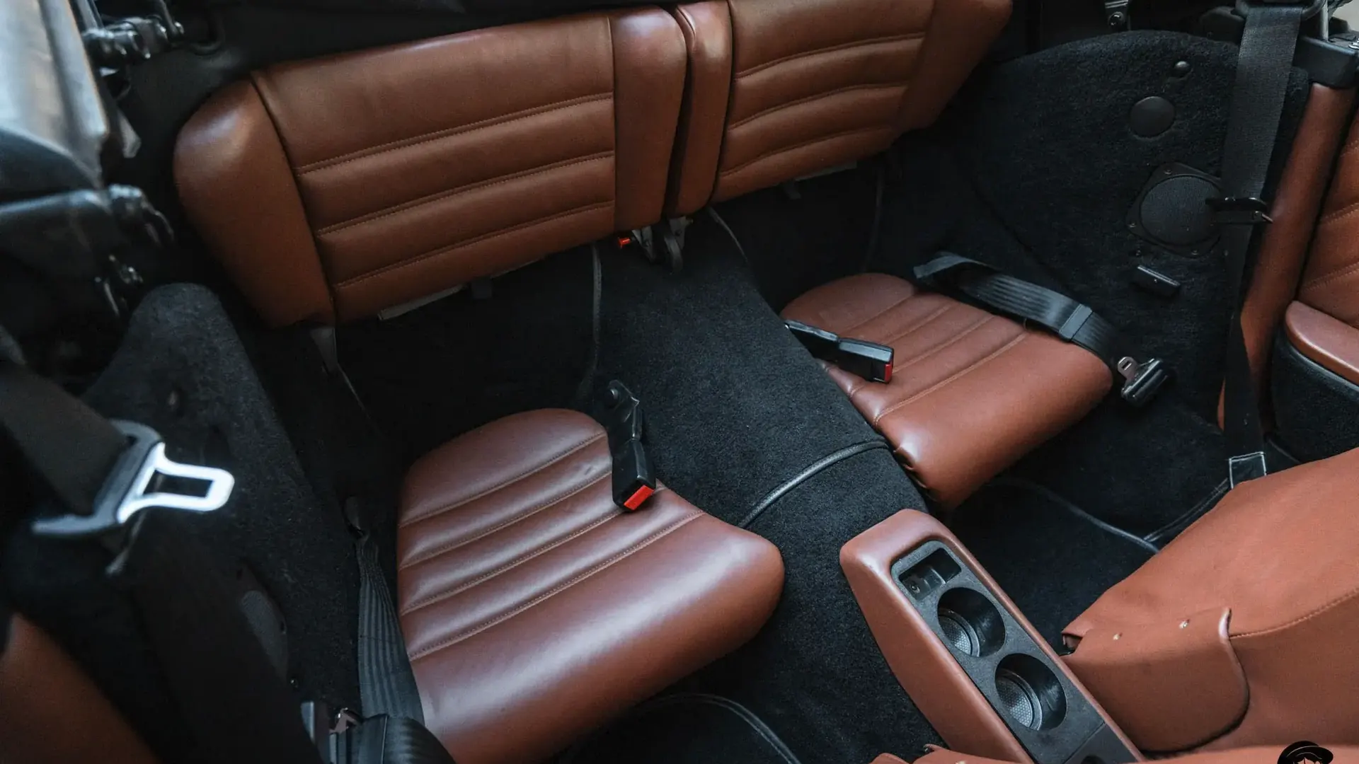 Porsche 911 — photo 27