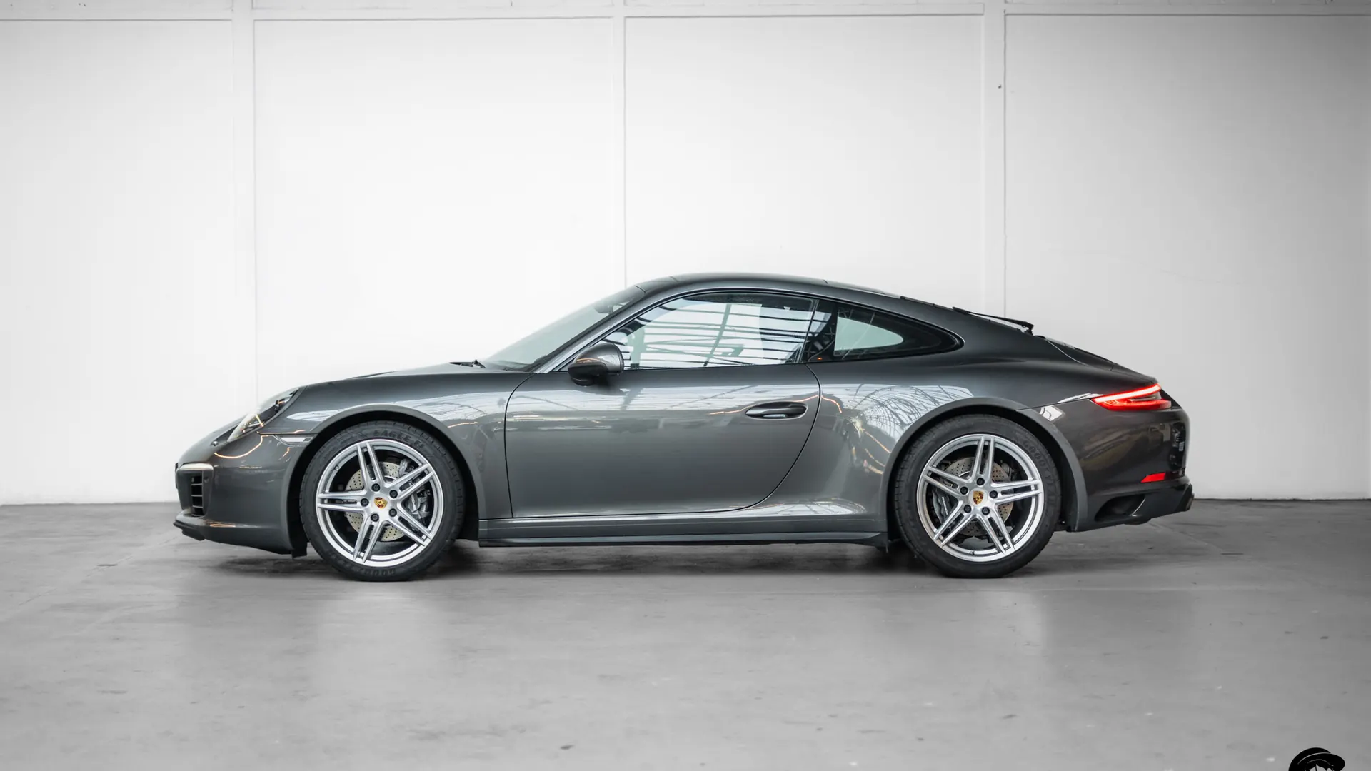 Porsche 911 — photo 5