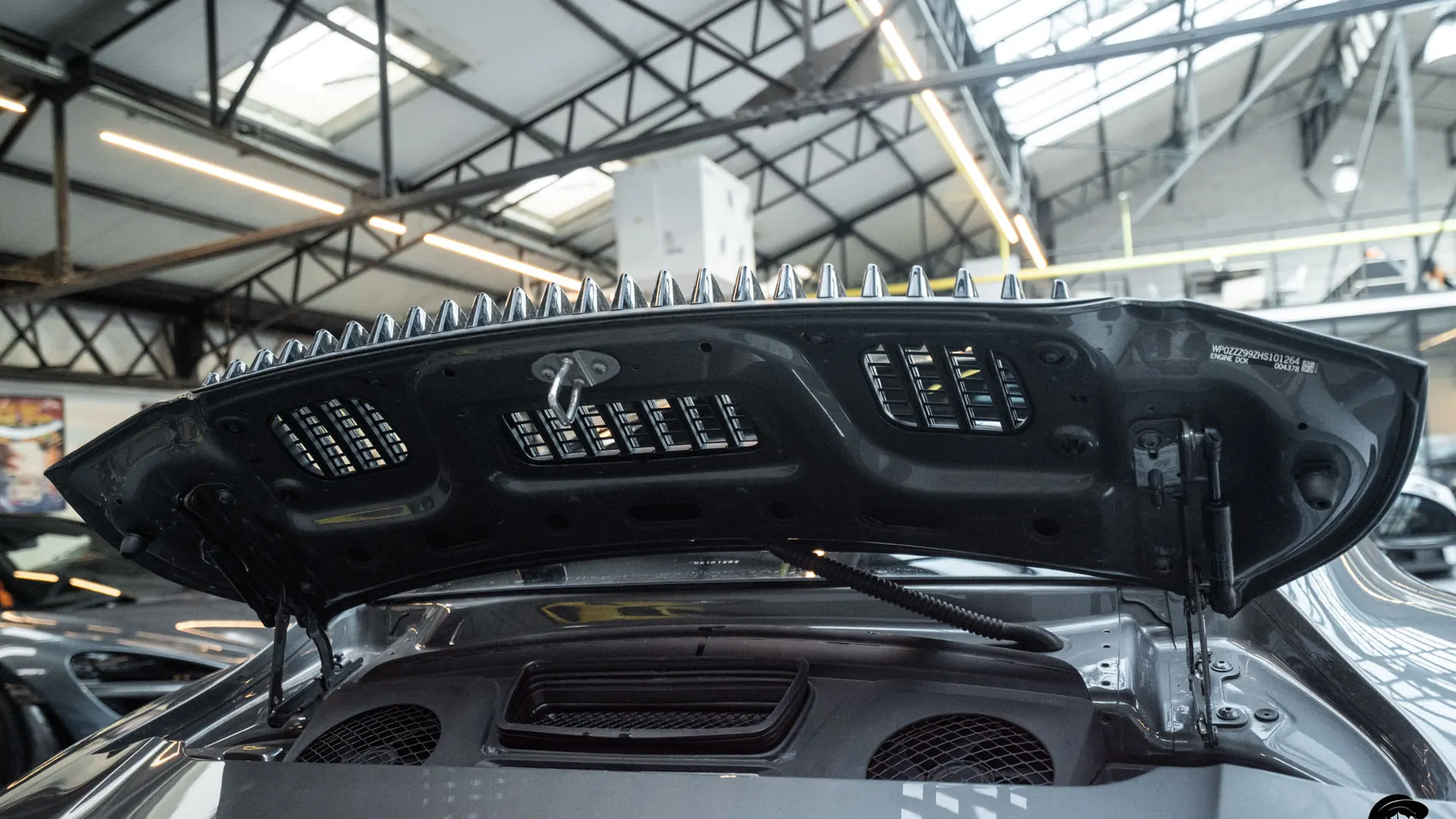 Porsche 911 — photo 42