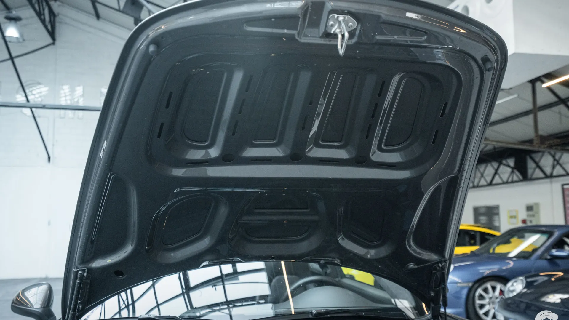 Porsche 911 — photo 30