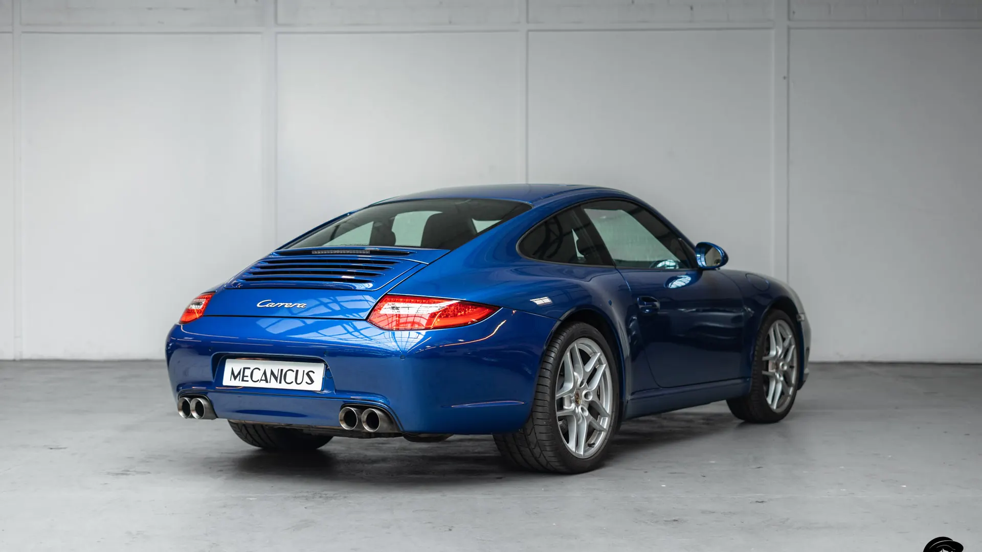Porsche 911 — photo 2