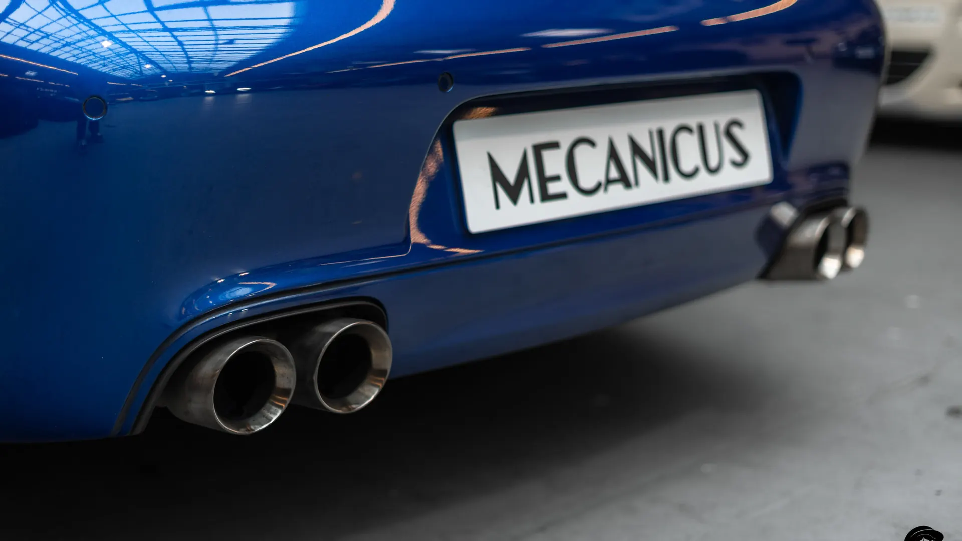 Porsche 911 — photo 37