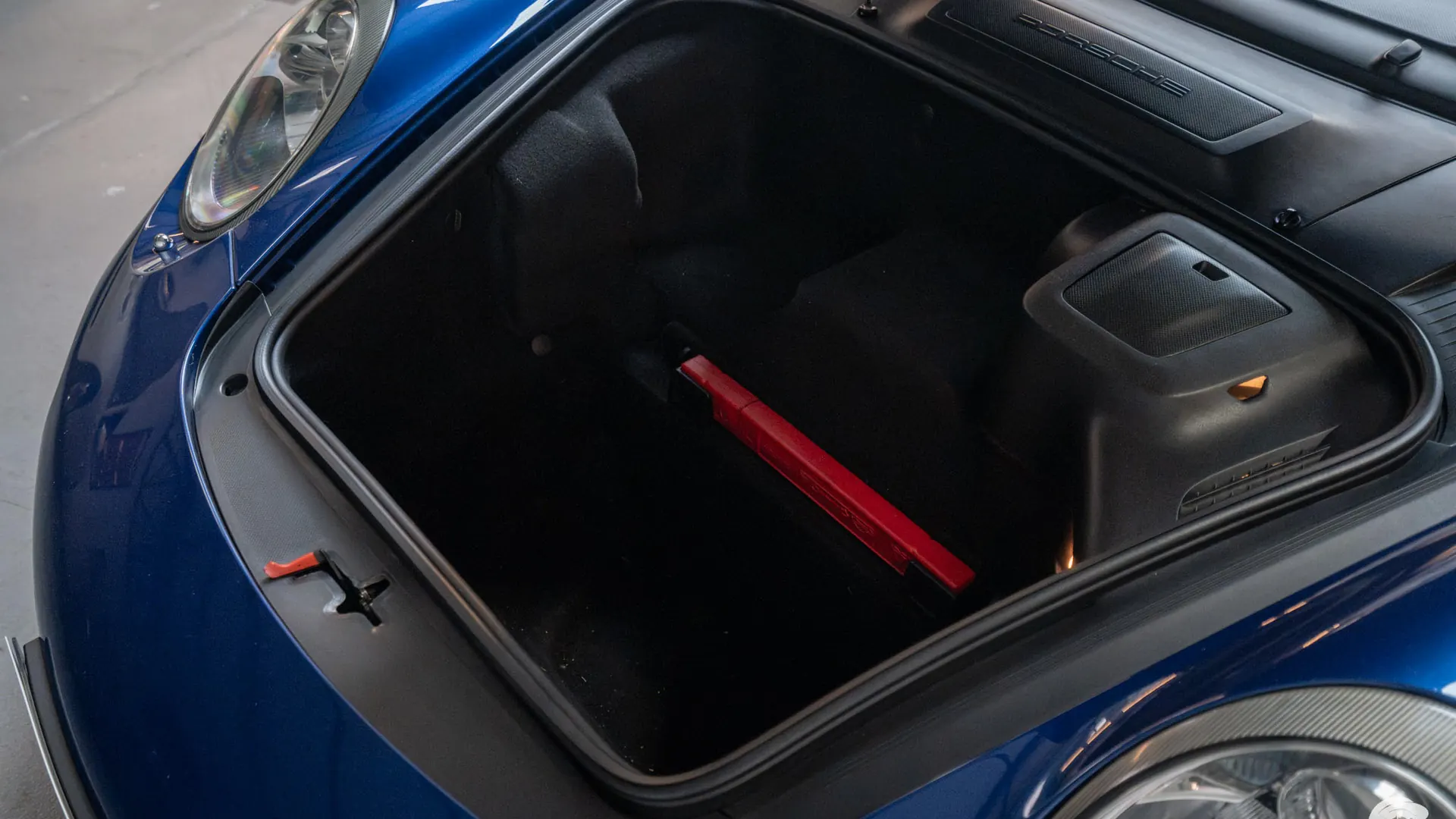 Porsche 911 — photo 30