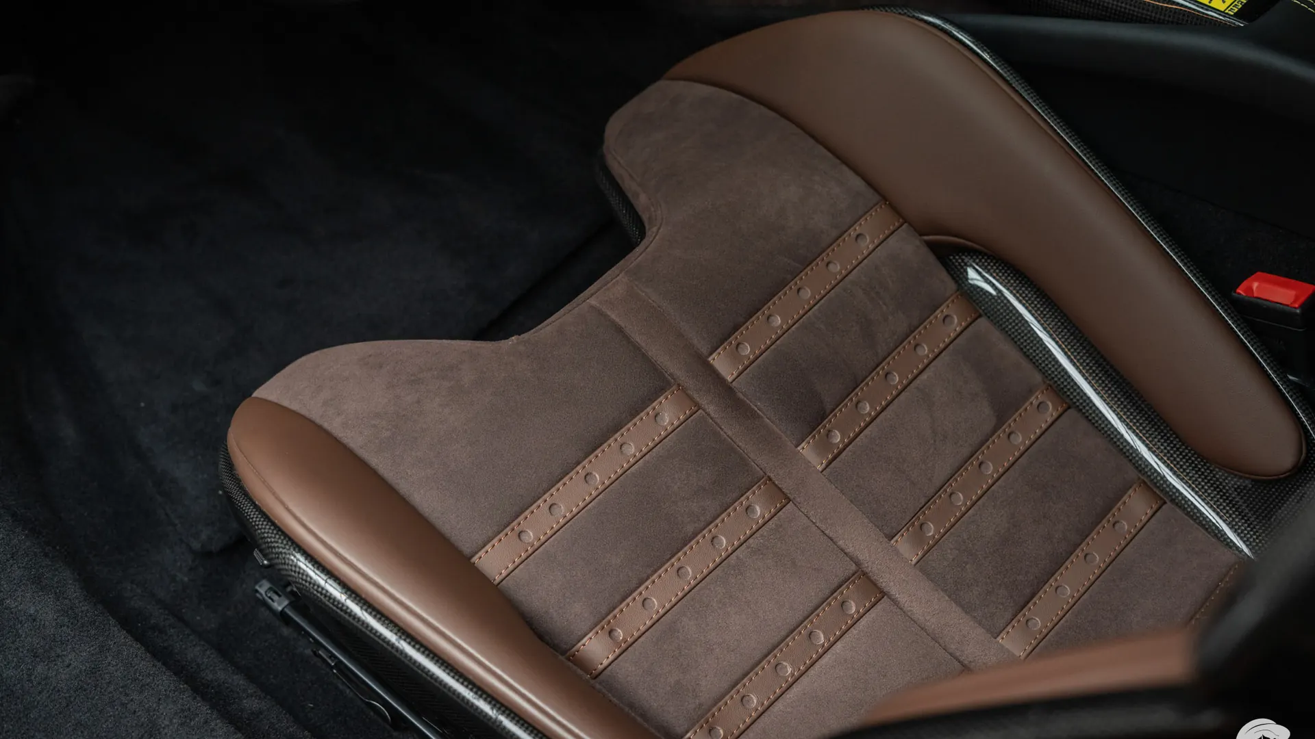 Ferrari 296 — photo 15