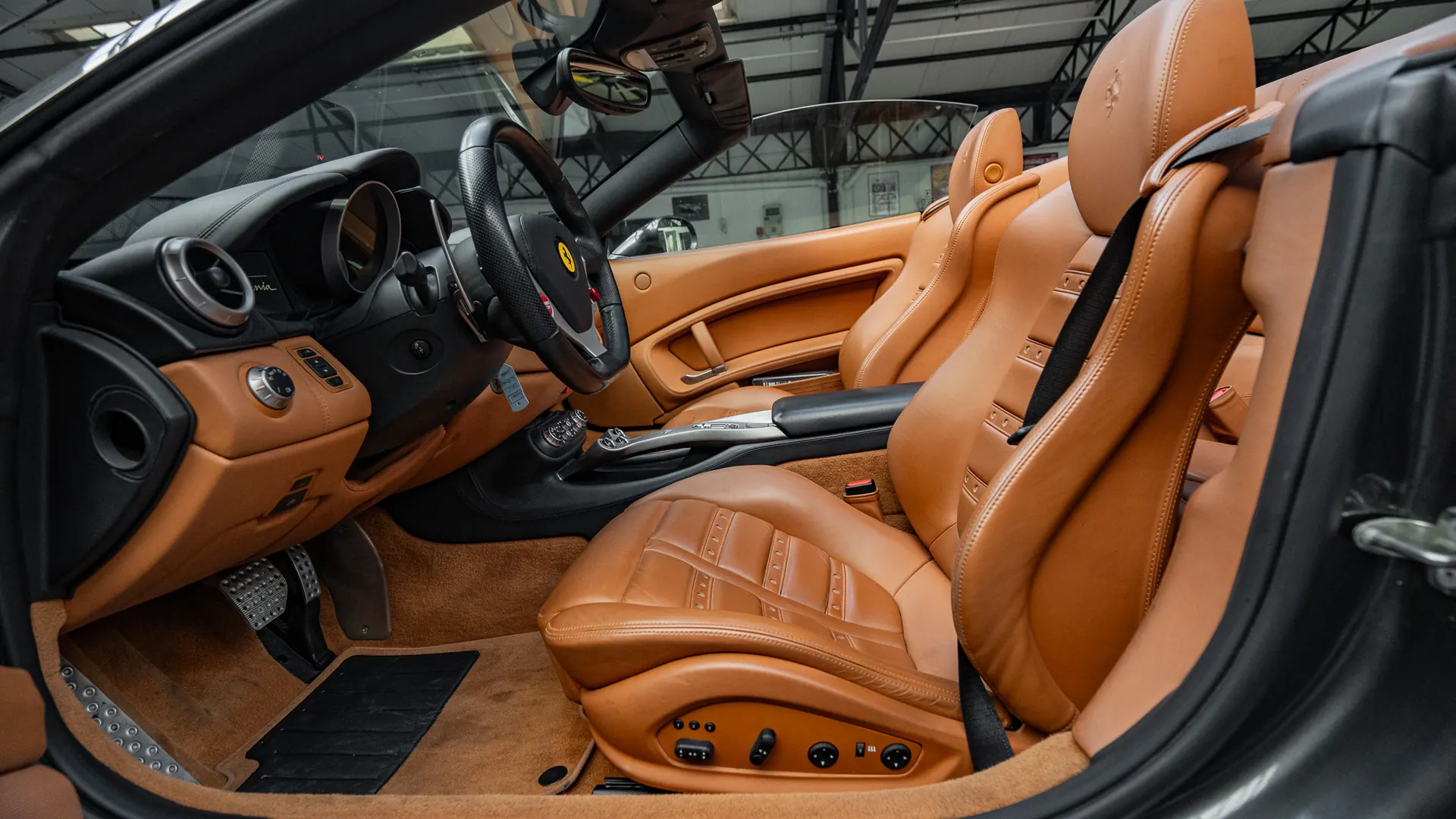 Ferrari California — photo 10