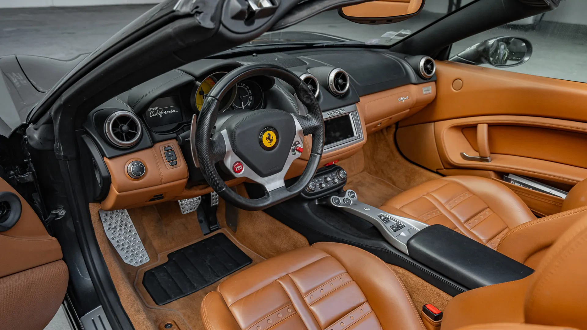 Ferrari California — photo 9