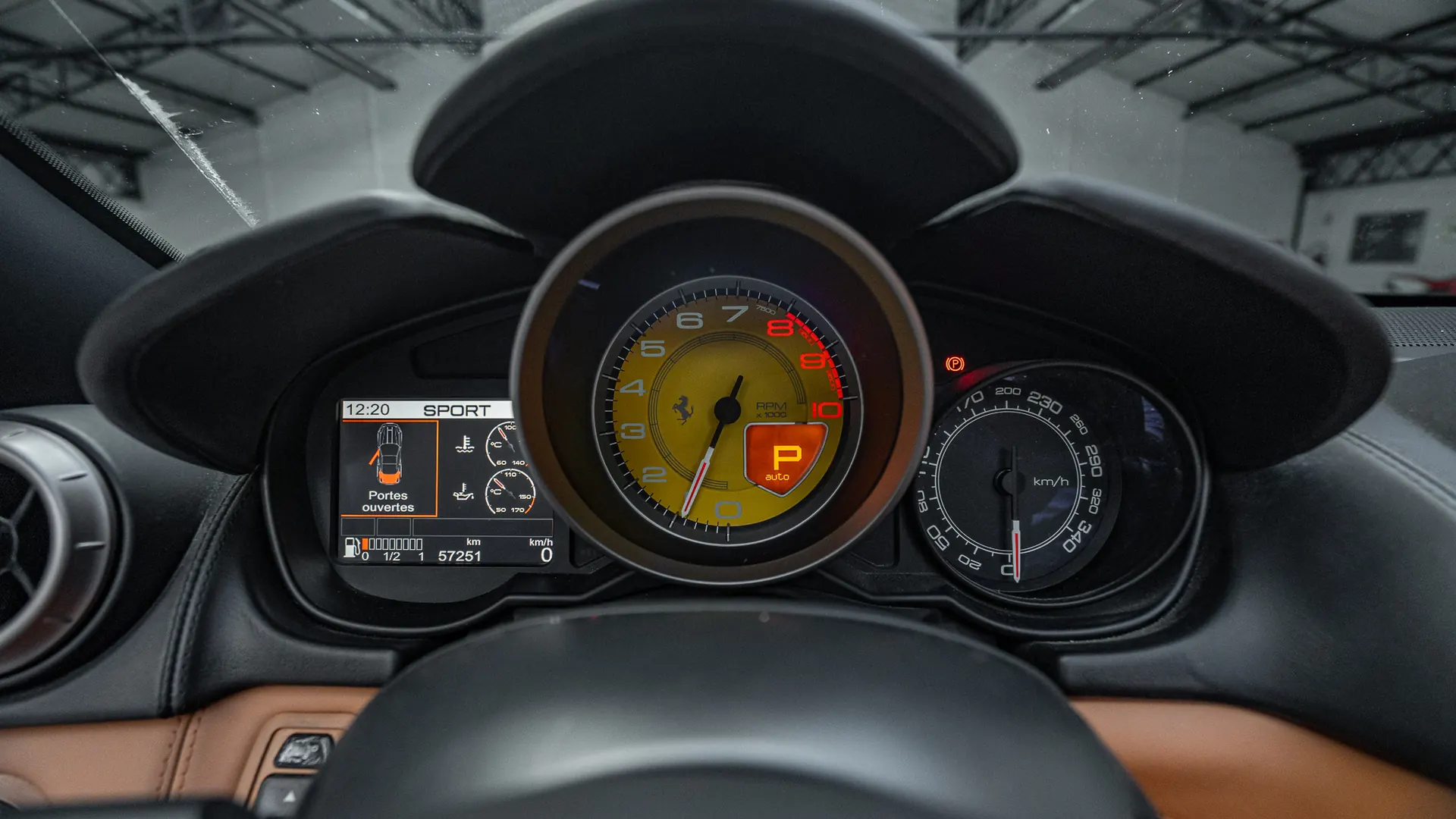 Ferrari California — photo 18