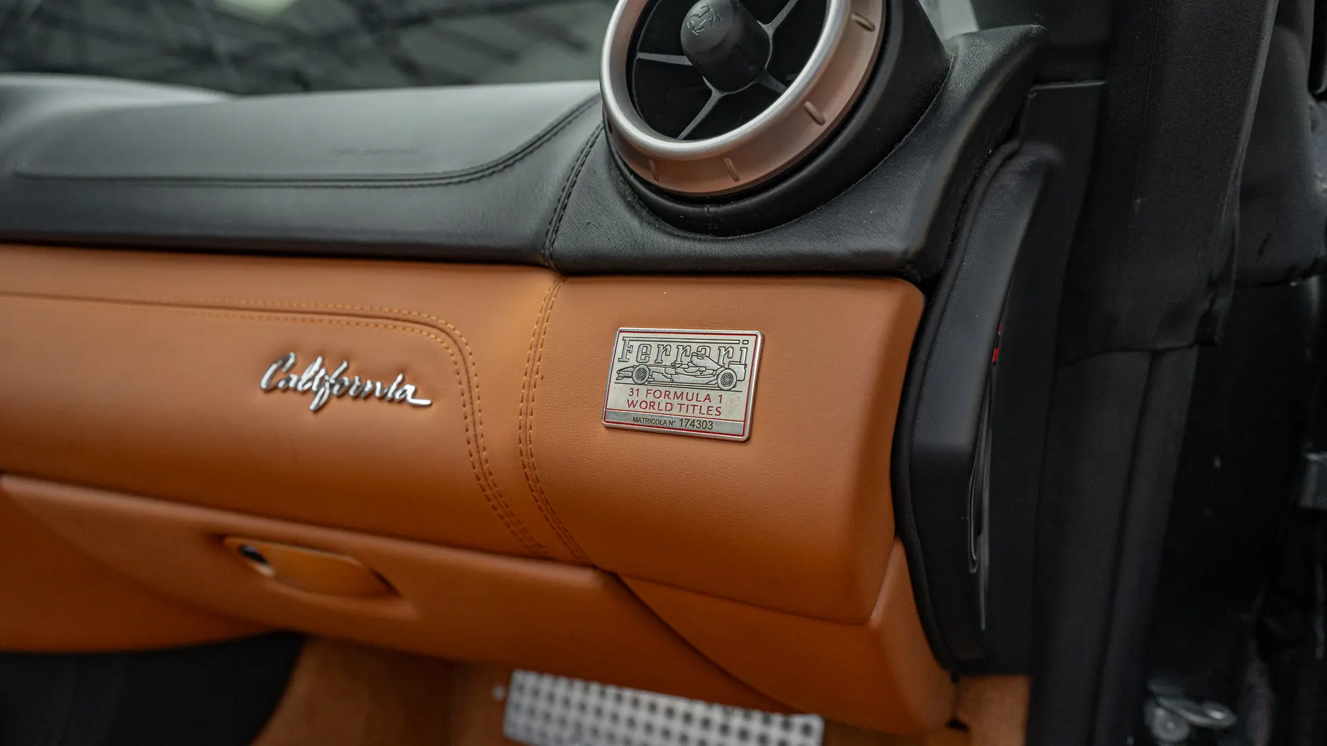 Ferrari California — photo 24