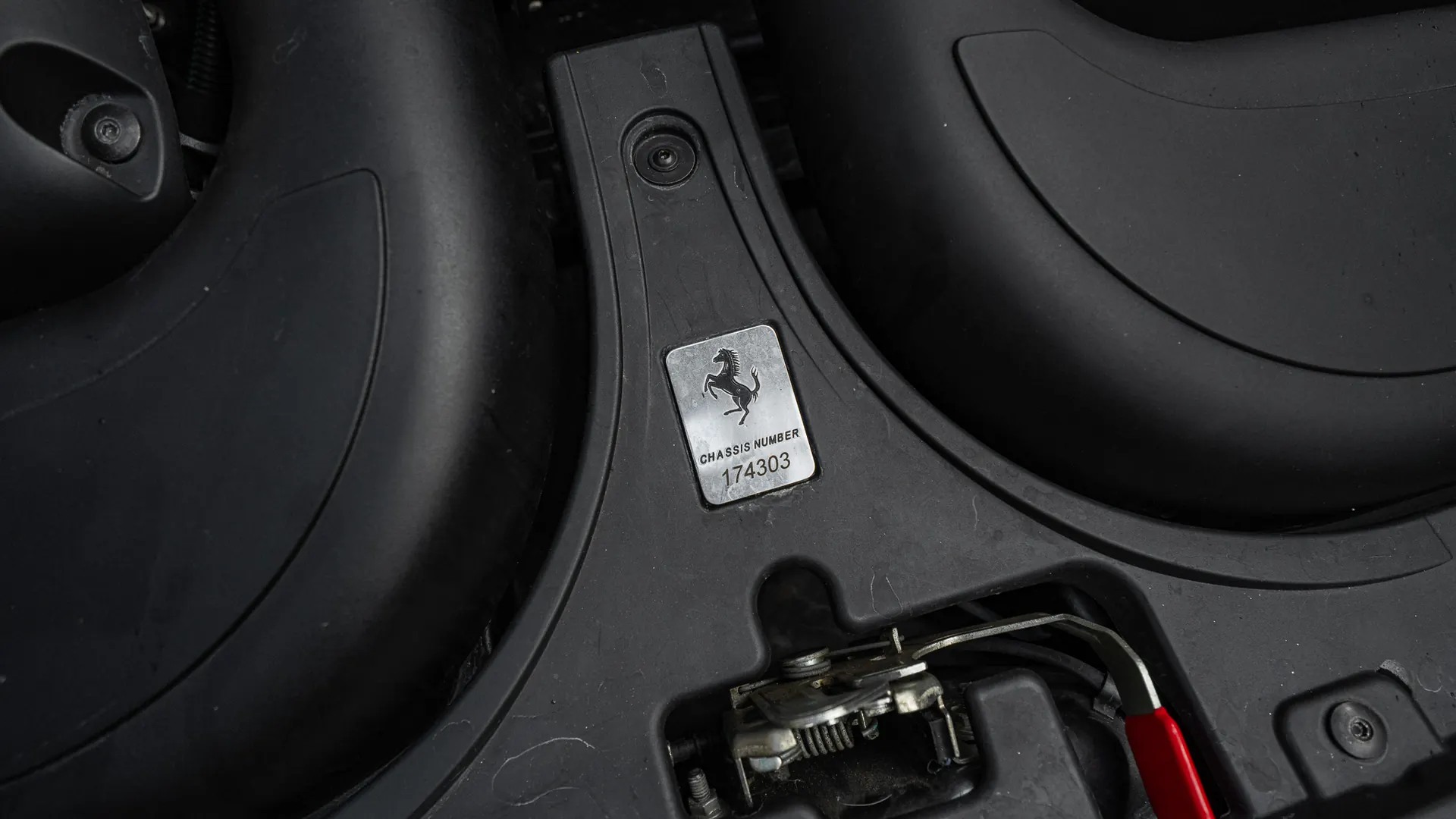 Ferrari California — photo 40