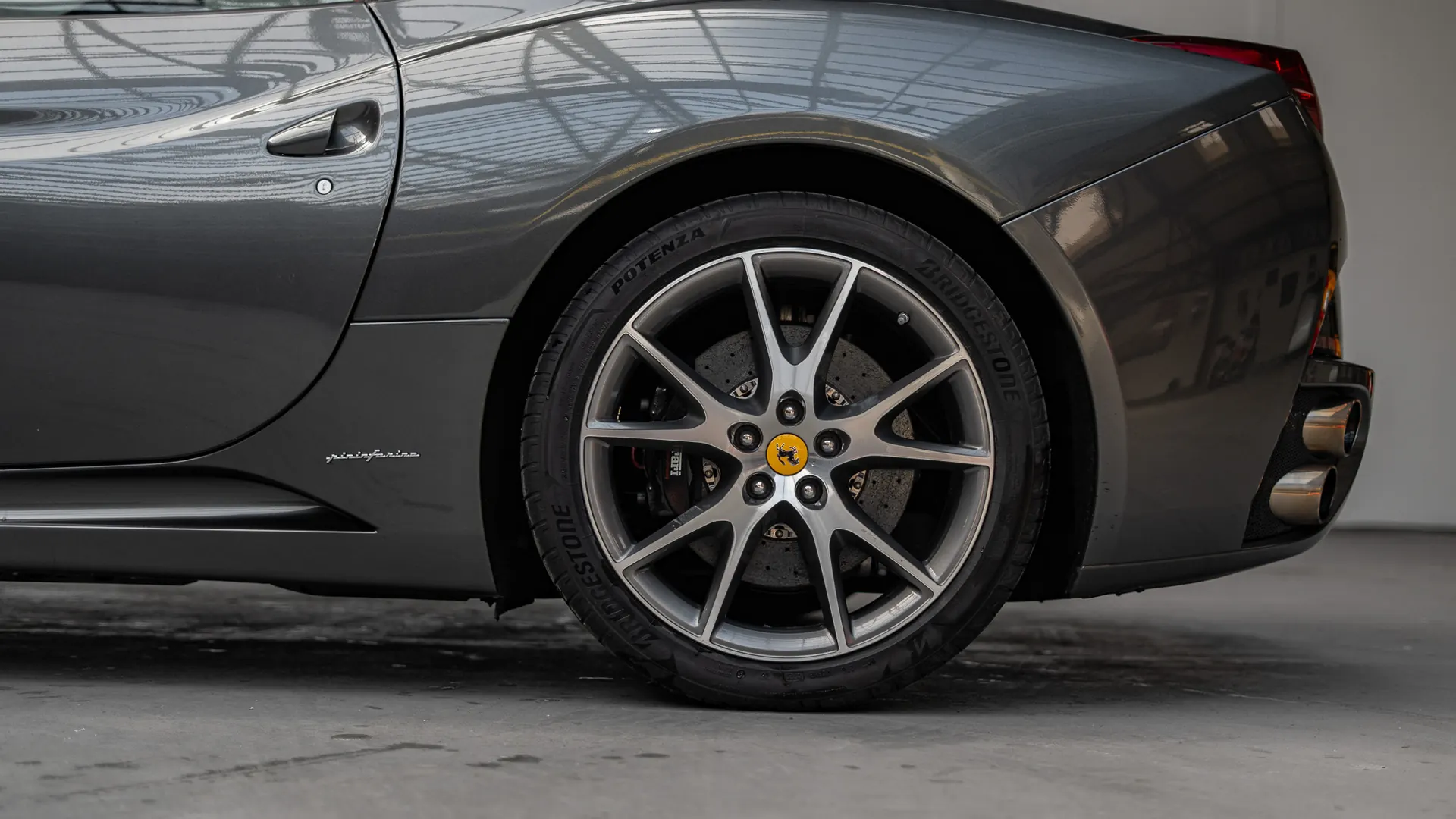 Ferrari California — photo 7