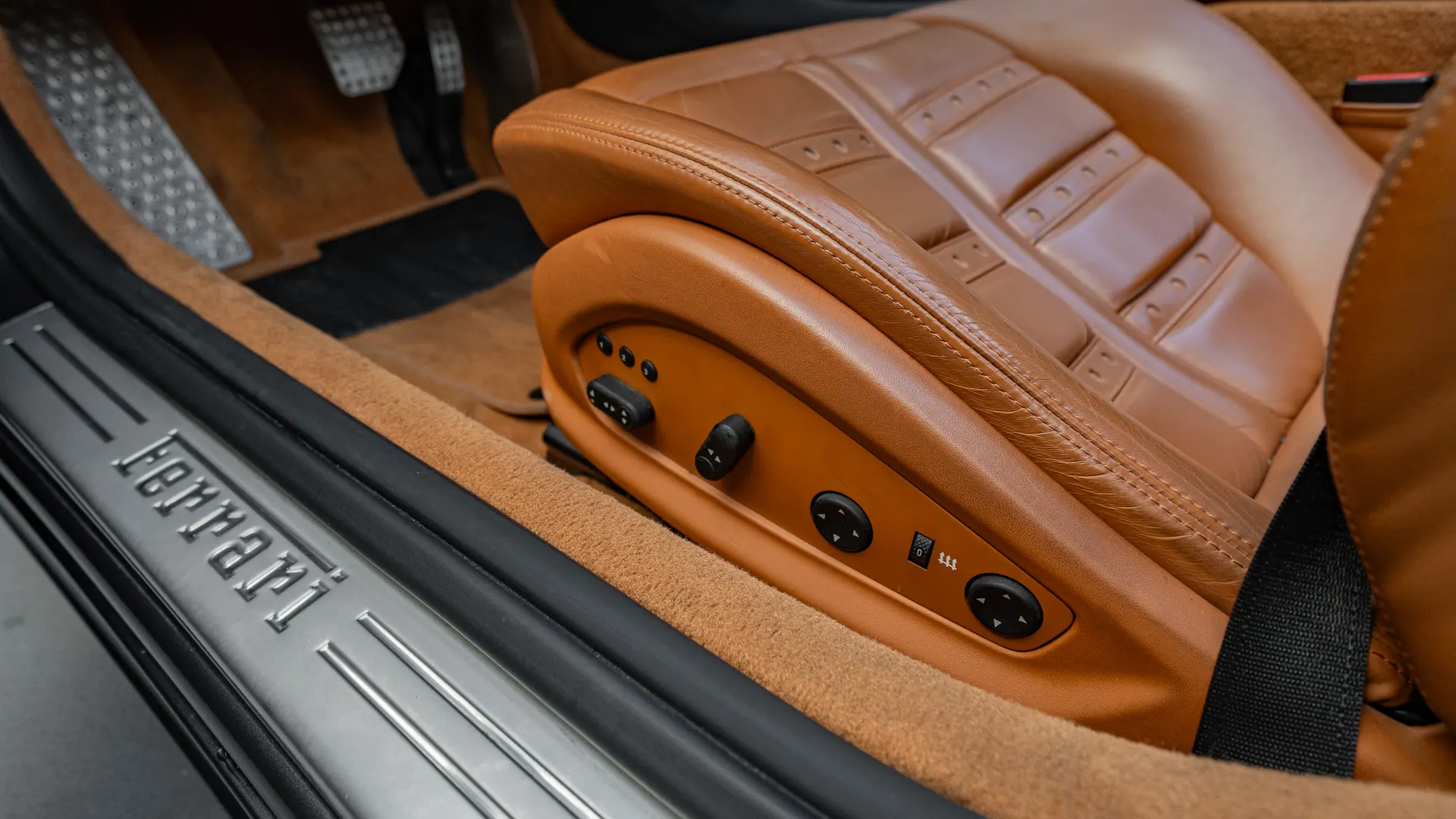 Ferrari California — photo 12