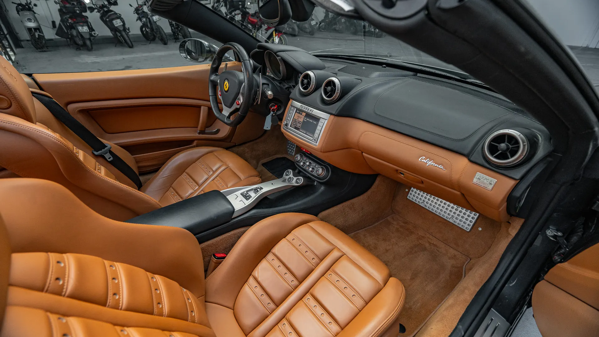 Ferrari California — photo 25