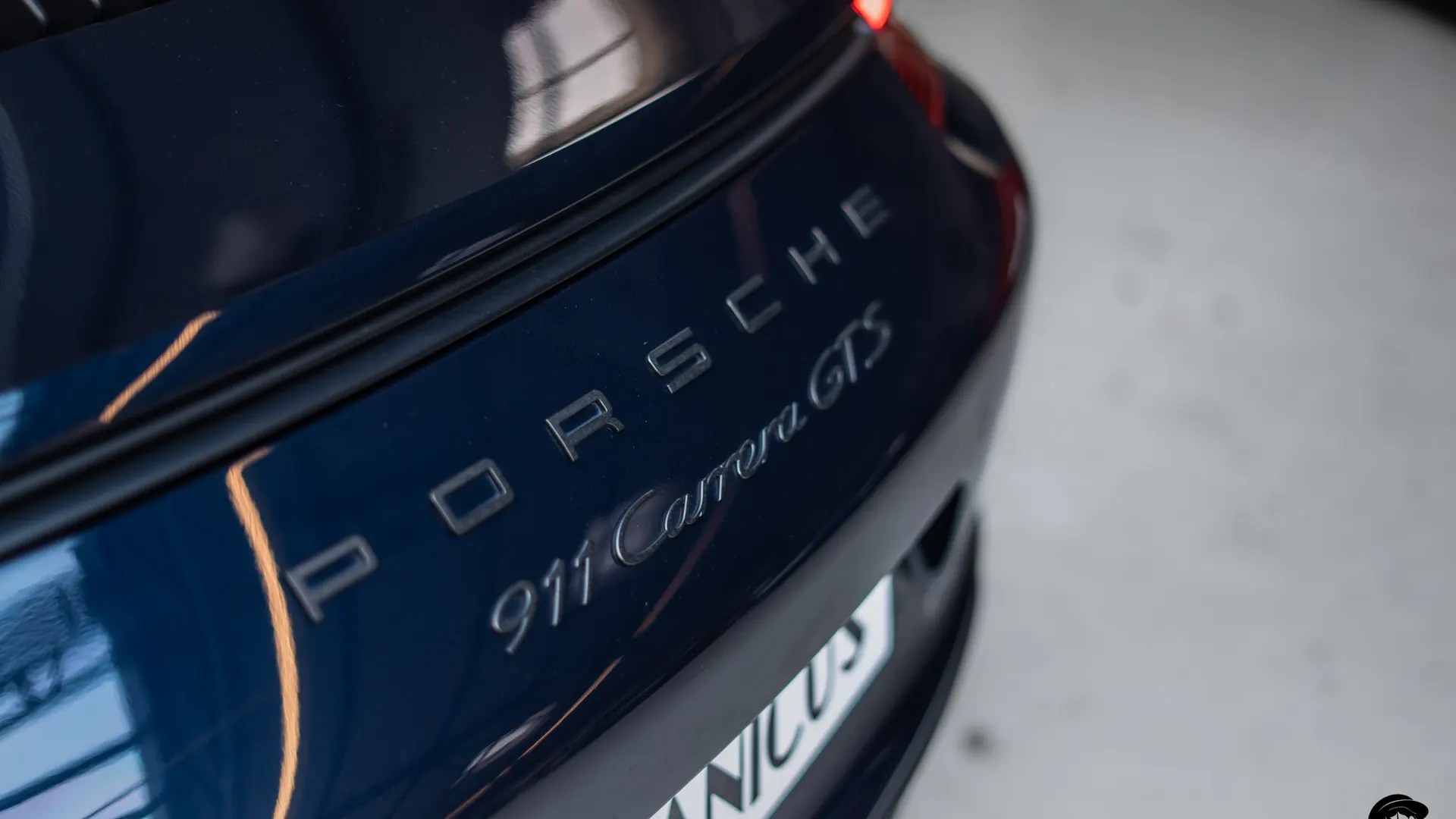 Porsche 911 — photo 40