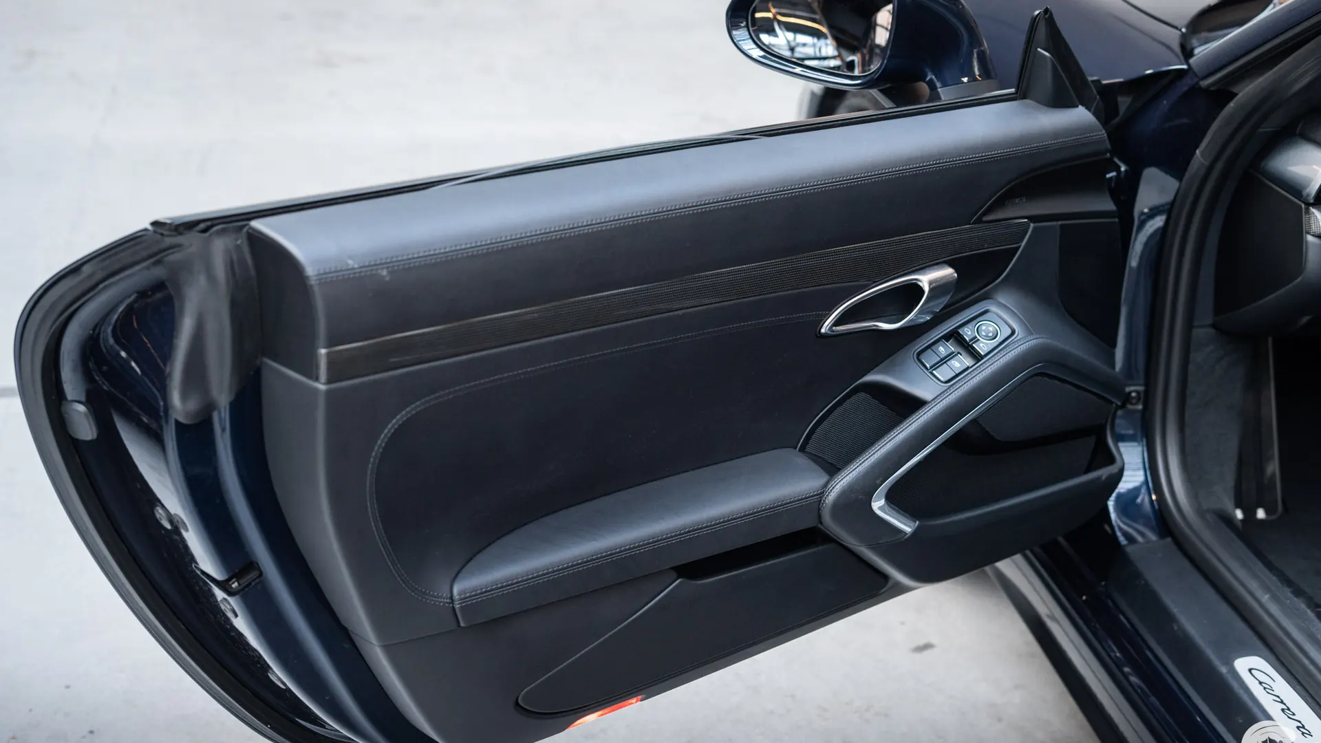 Porsche 911 — photo 20
