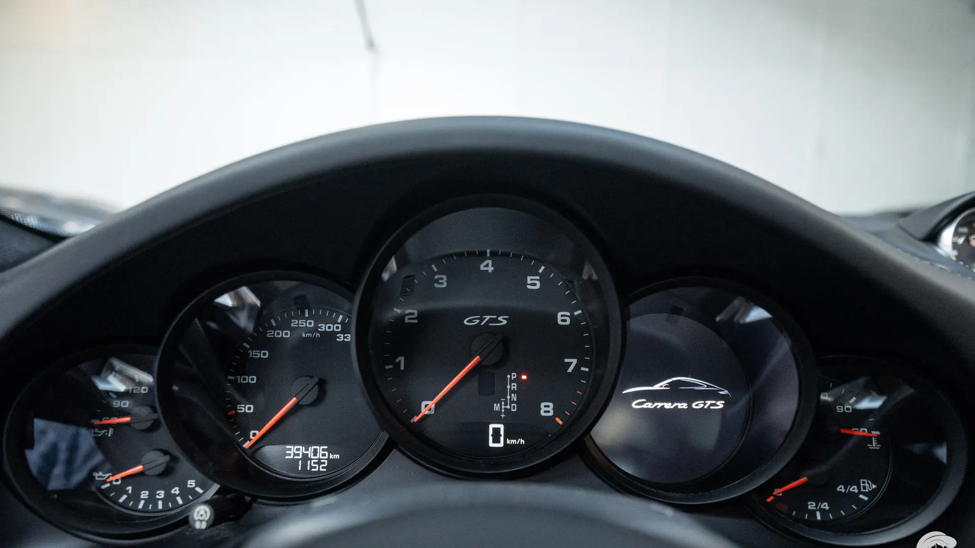 Porsche 911 — photo 13