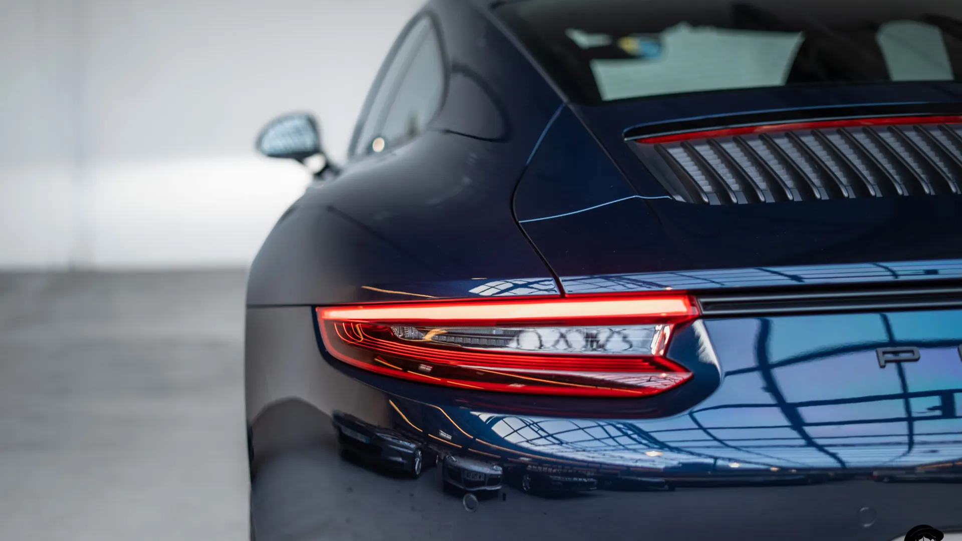 Porsche 911 — photo 41