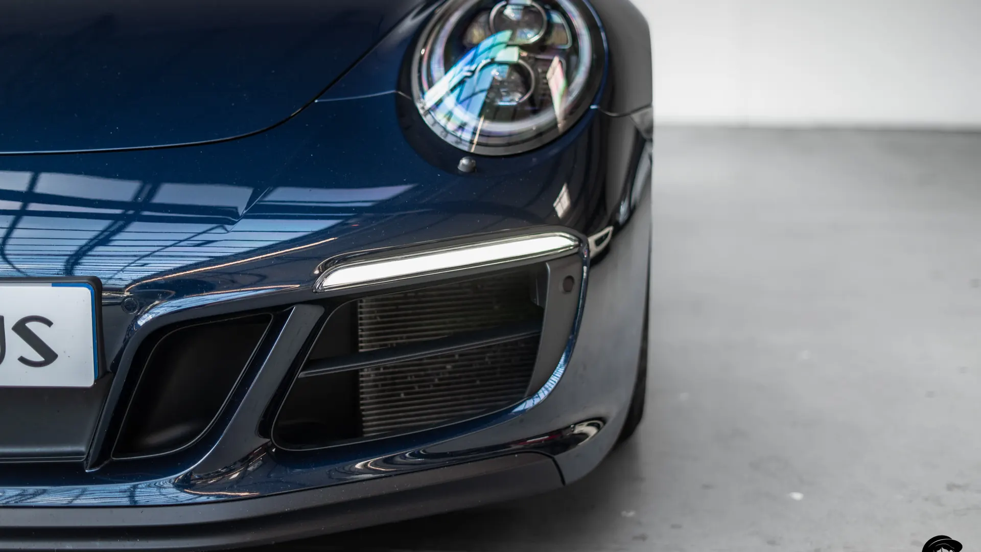 Porsche 911 — photo 34