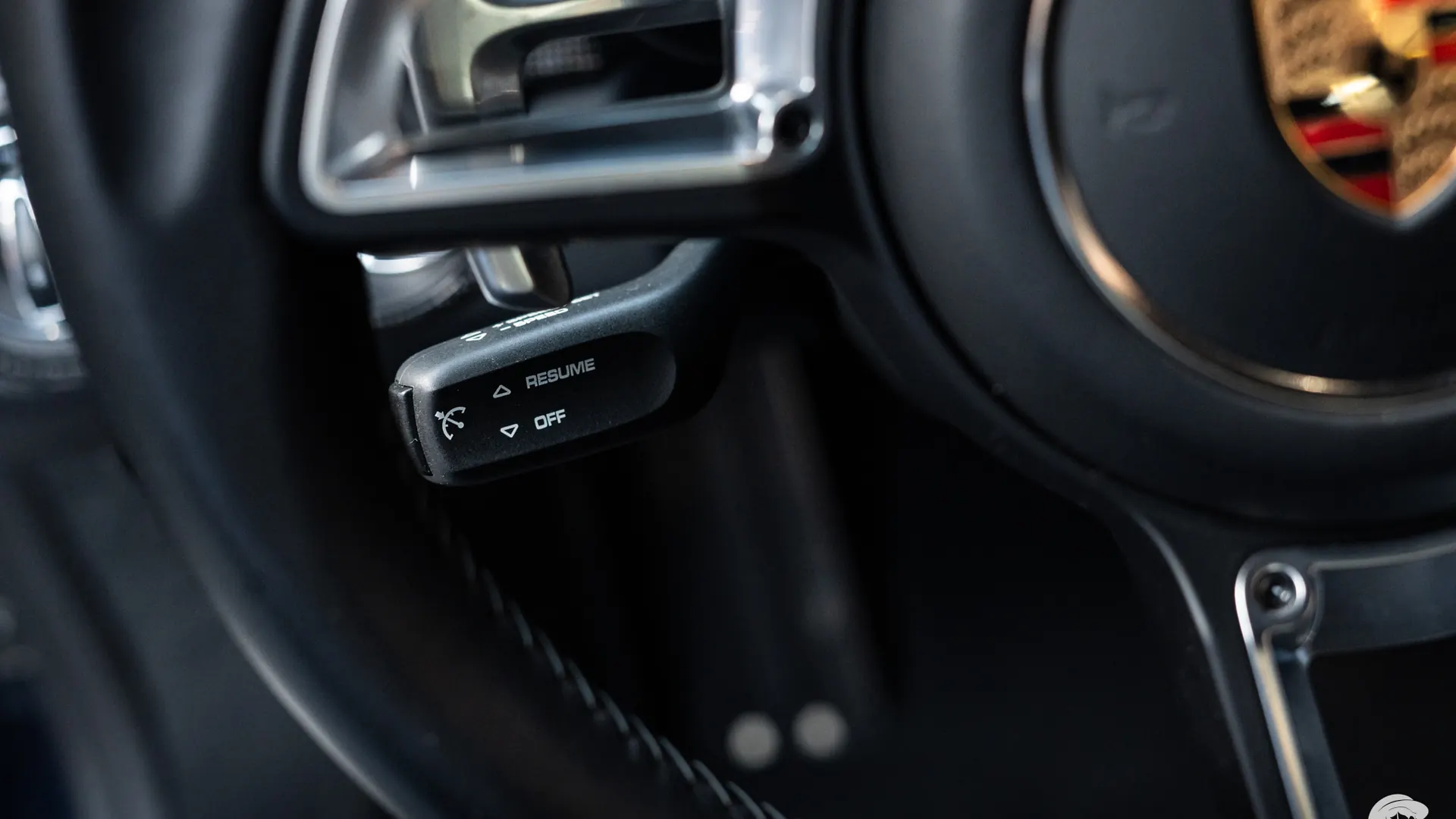 Porsche 911 — photo 15