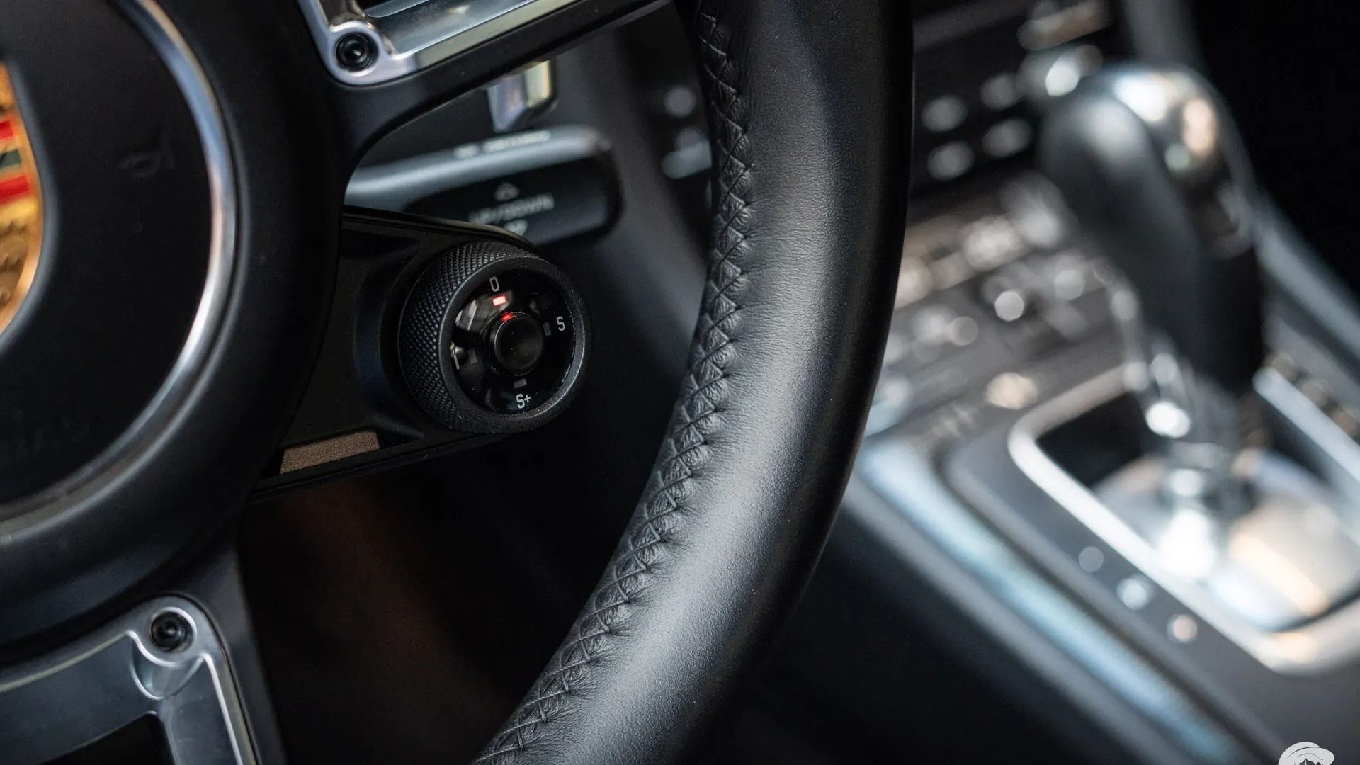 Porsche 911 — photo 16