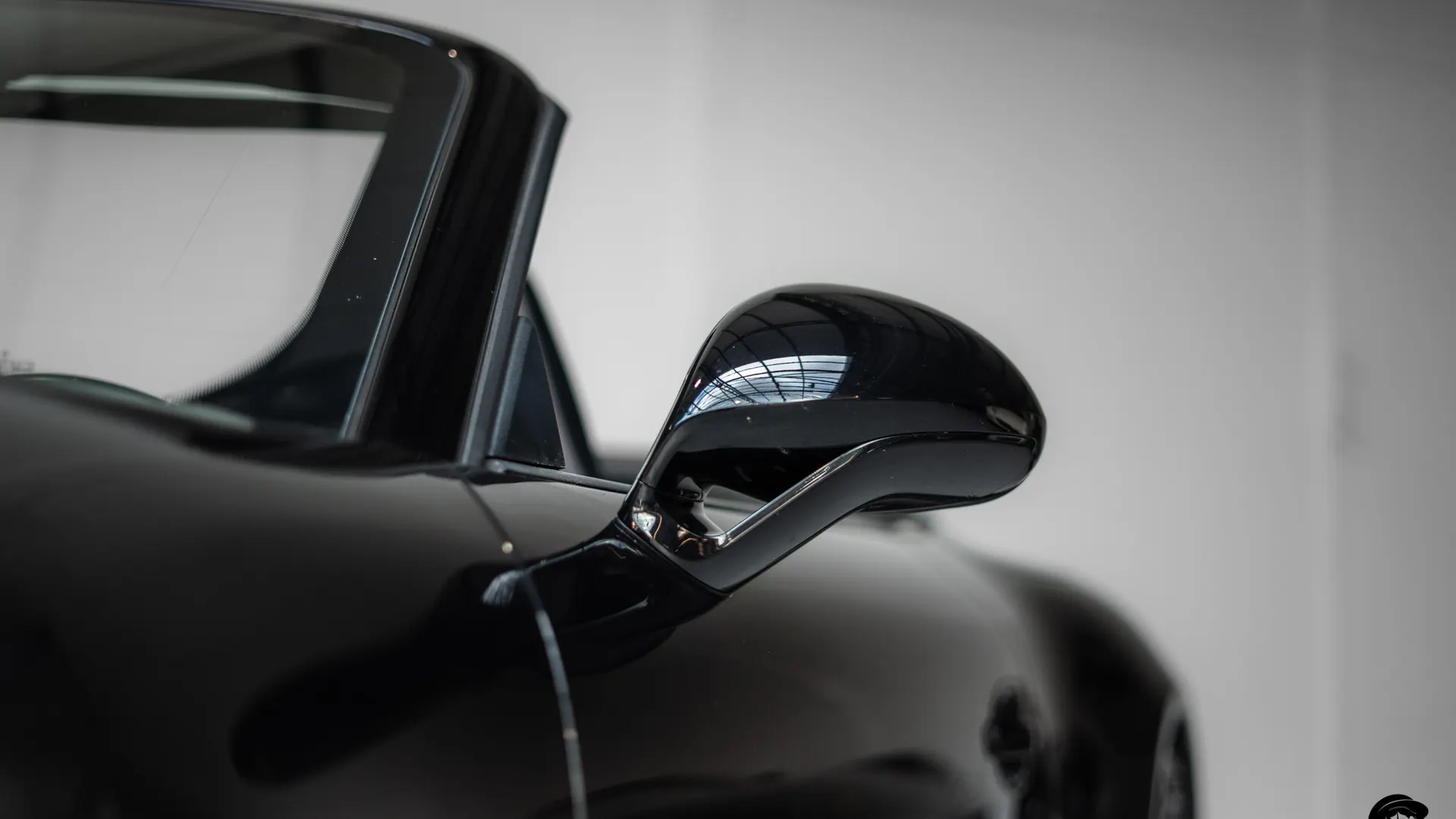 Porsche 911 — photo 31