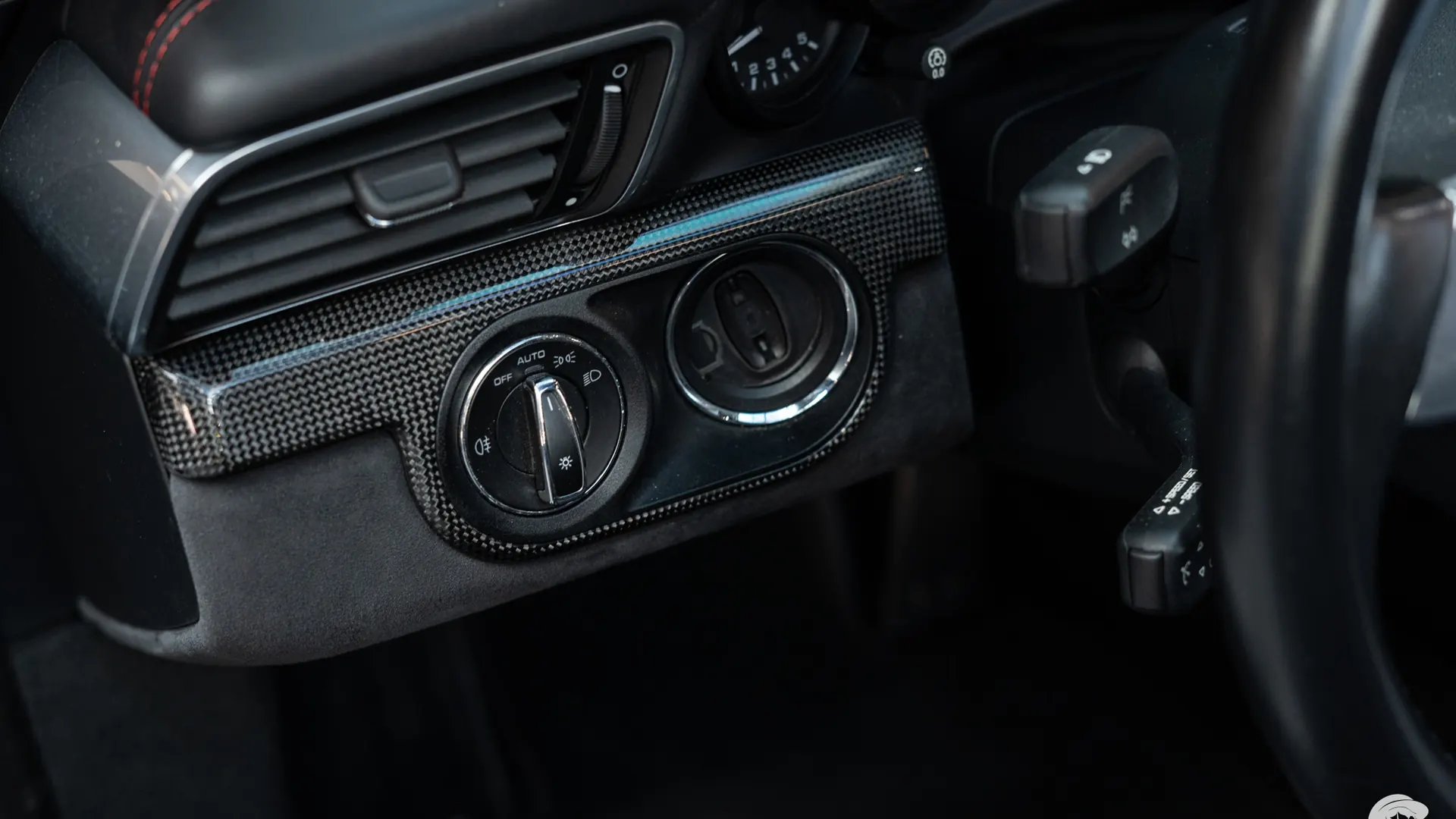 Porsche 911 — photo 17
