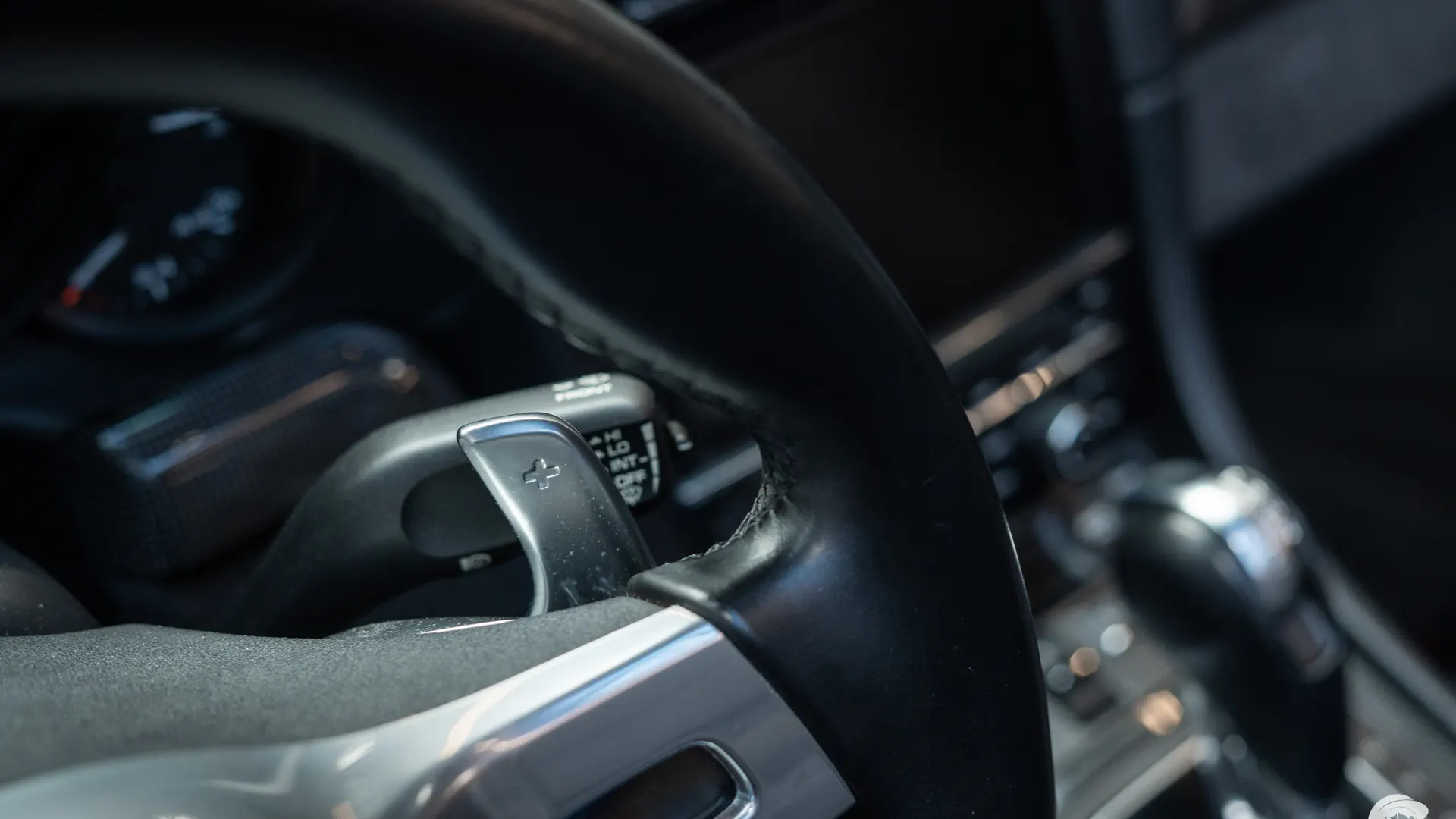 Porsche 911 — photo 27