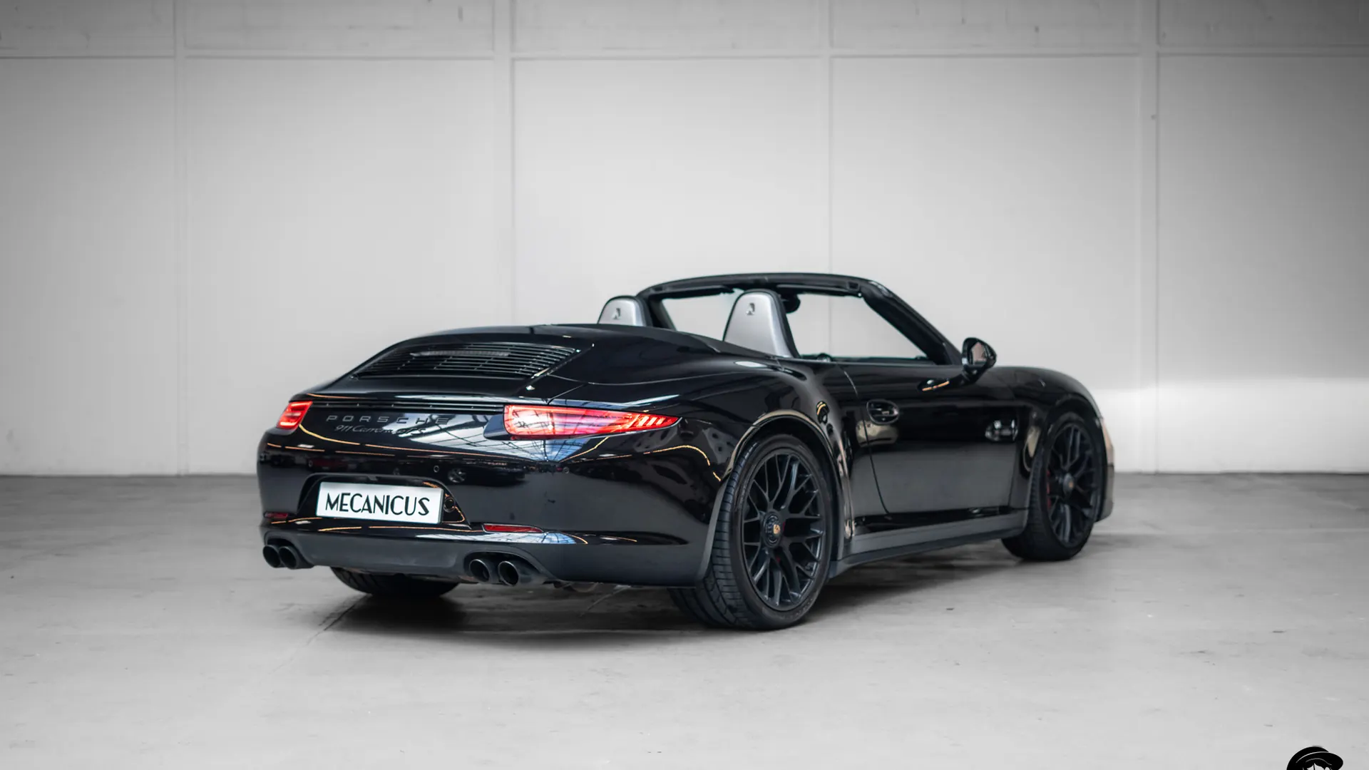 Porsche 911 — photo 2