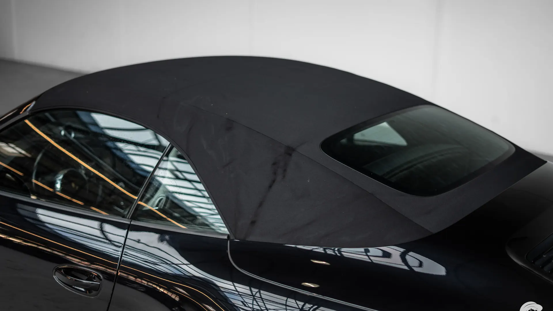 Porsche 911 — photo 32