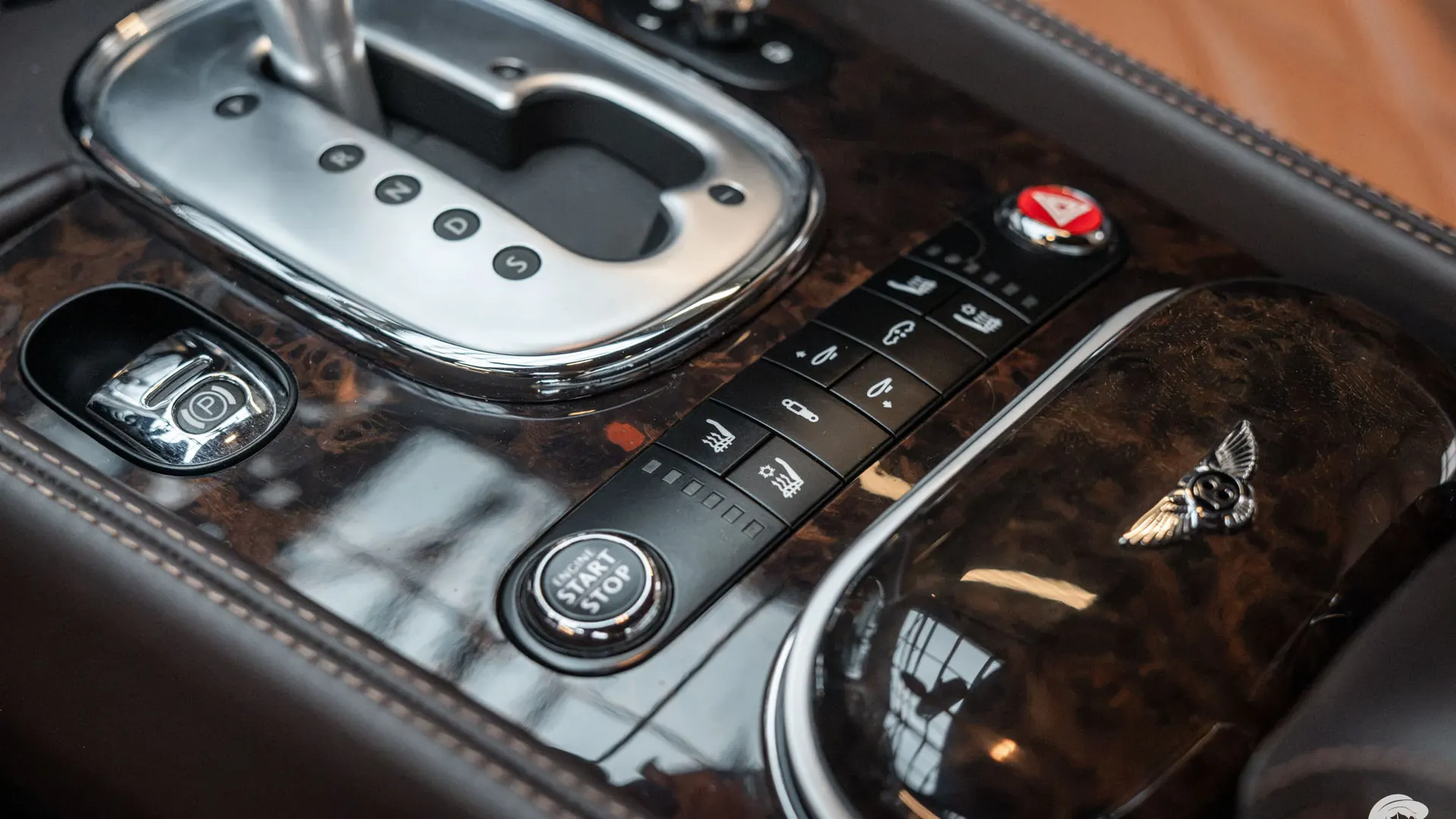 Bentley Continental — photo 28