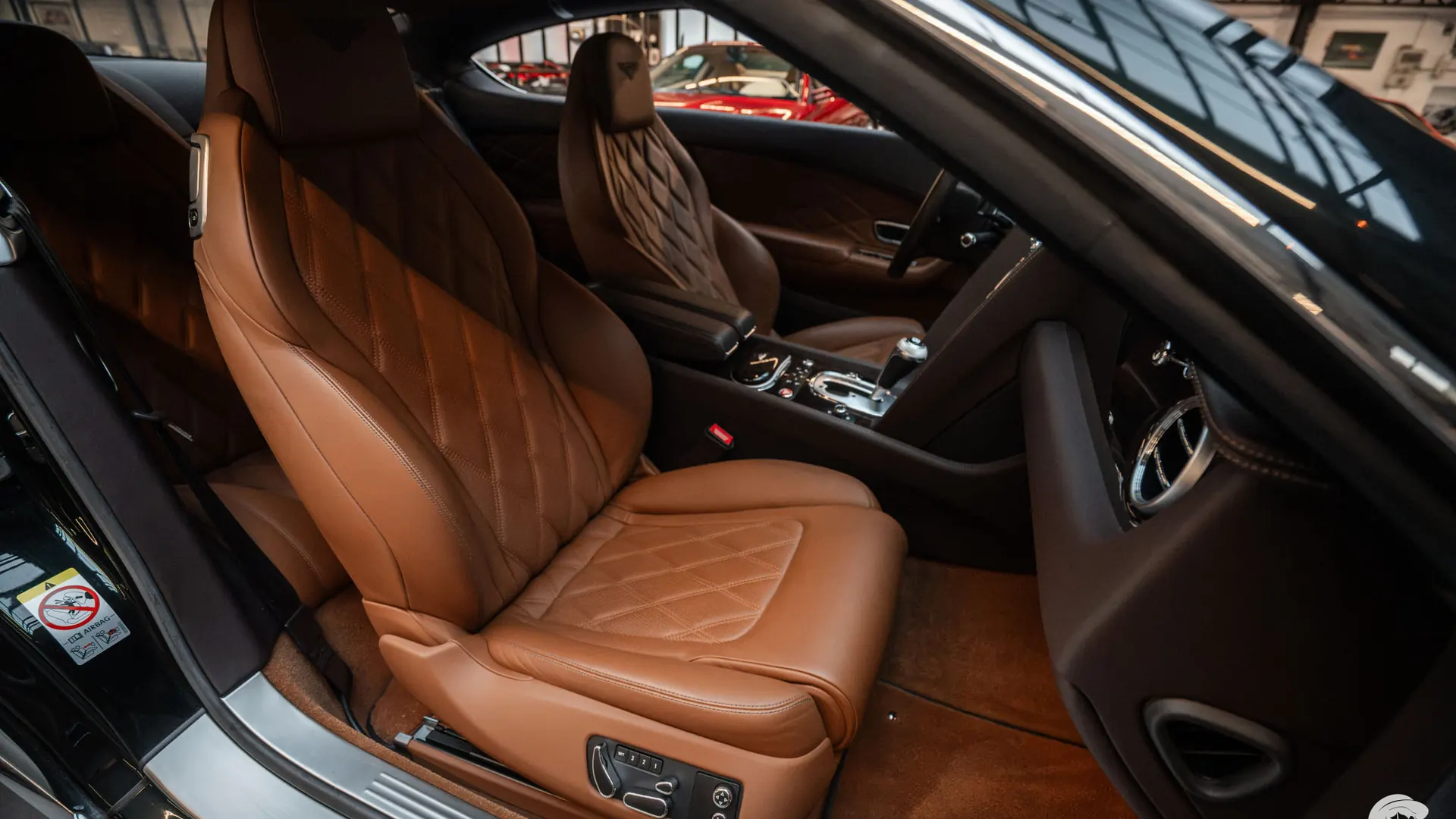 Bentley Continental — photo 26