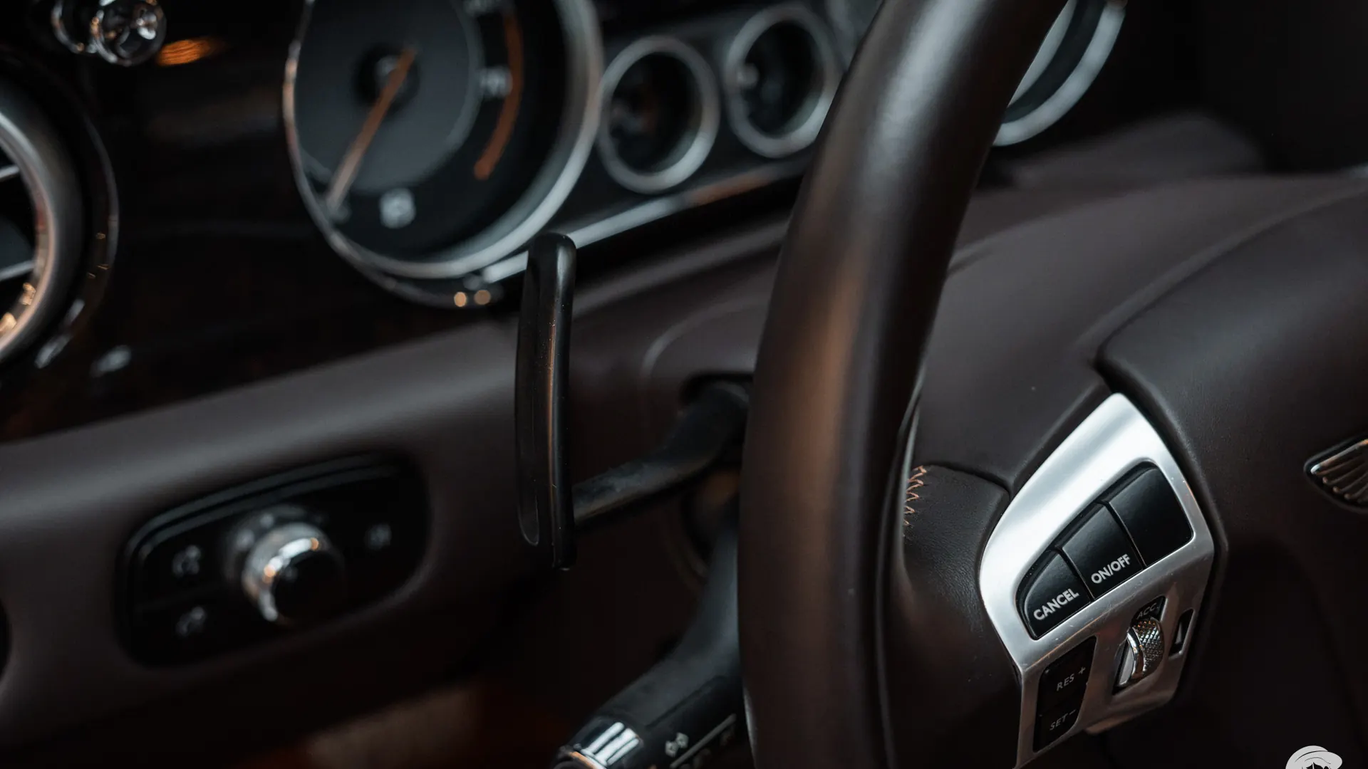 Bentley Continental — photo 27