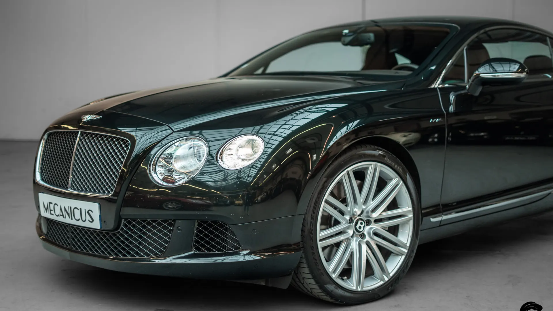 Bentley Continental — photo 41
